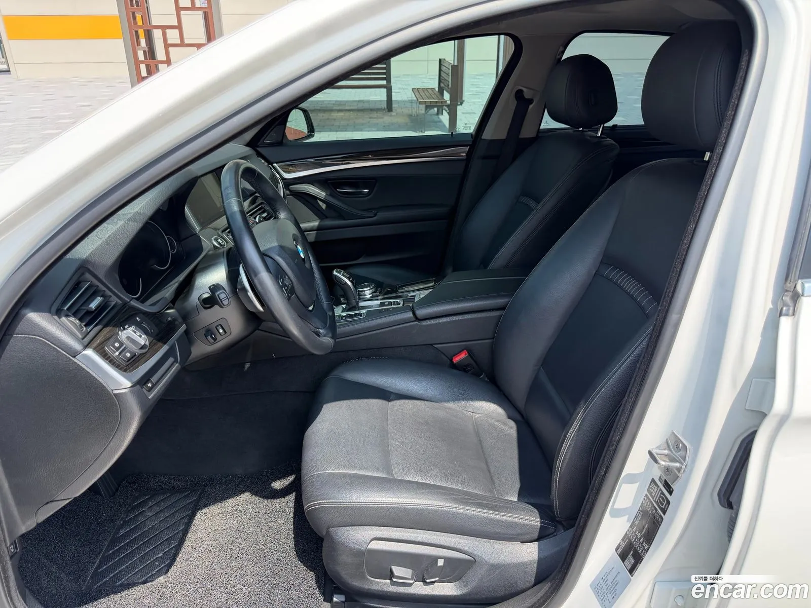 BMW 5 Series 2015 — 18