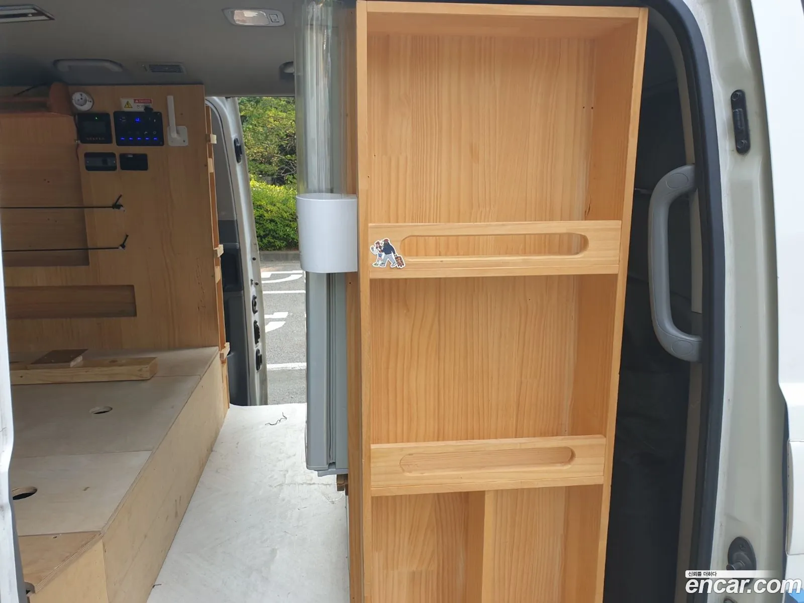 Hyundai Grand Starex 2012 — 18