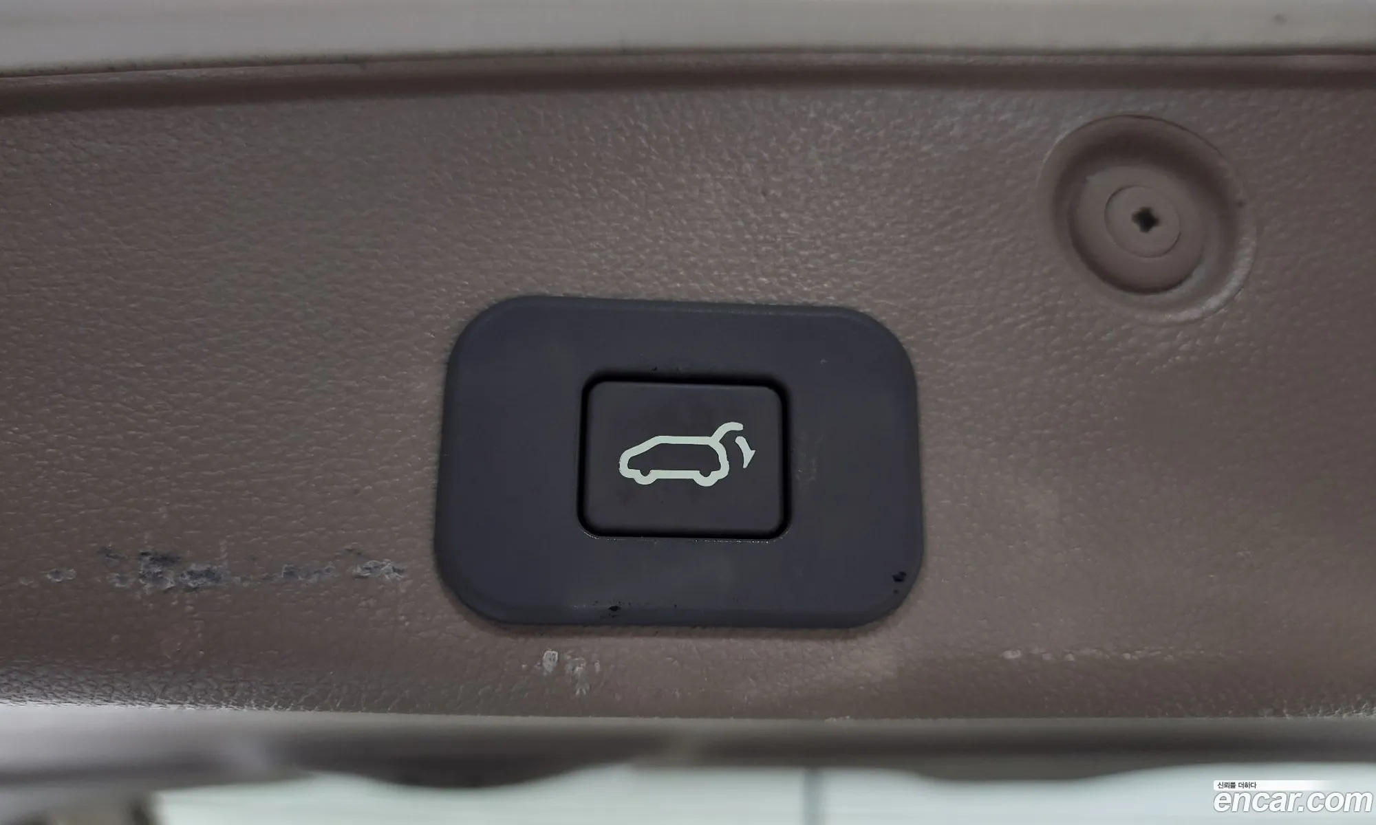 Kia Carnival R 2013 — 11