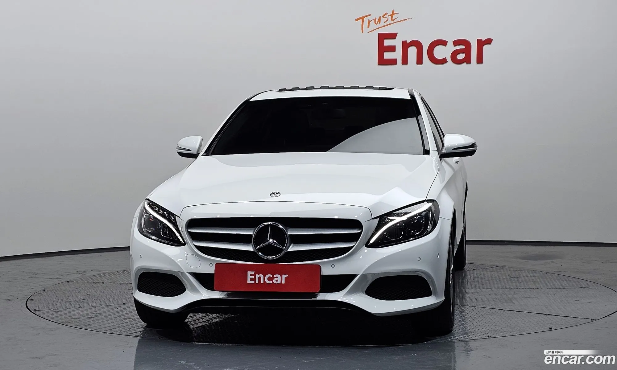 Mercedes-Benz C-Class W205 2017 — 15