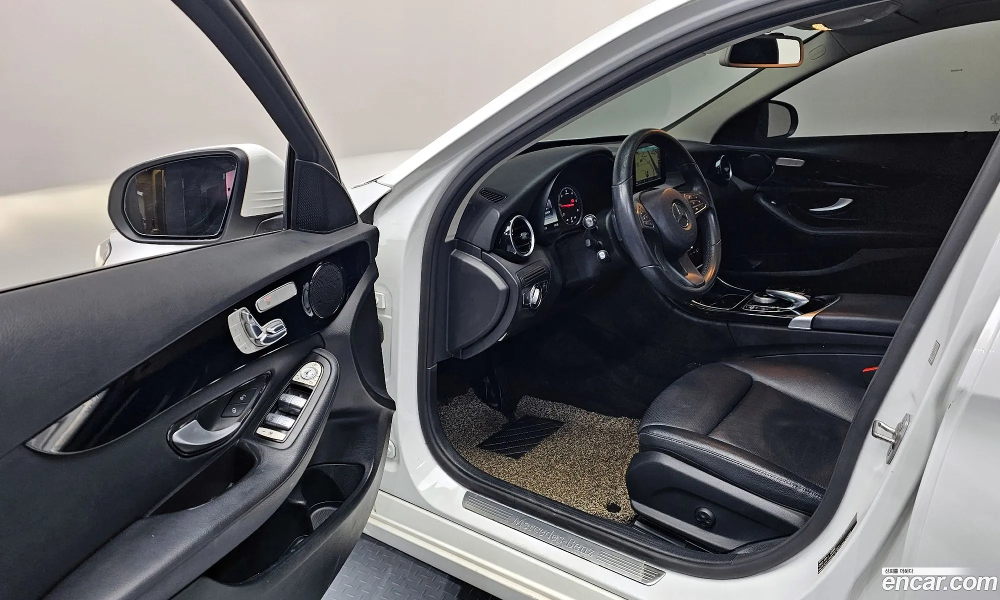 Mercedes-Benz C-Class W205 2017 — 5