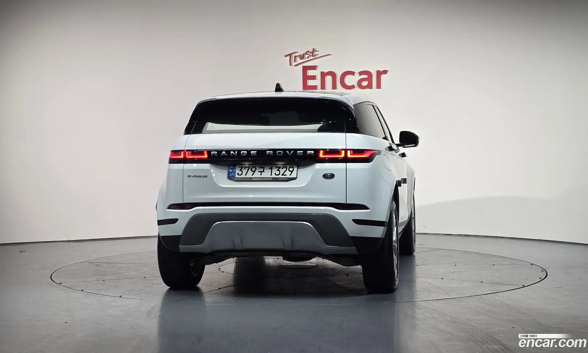 Land Rover Range Rover Evoque 2021 — 11