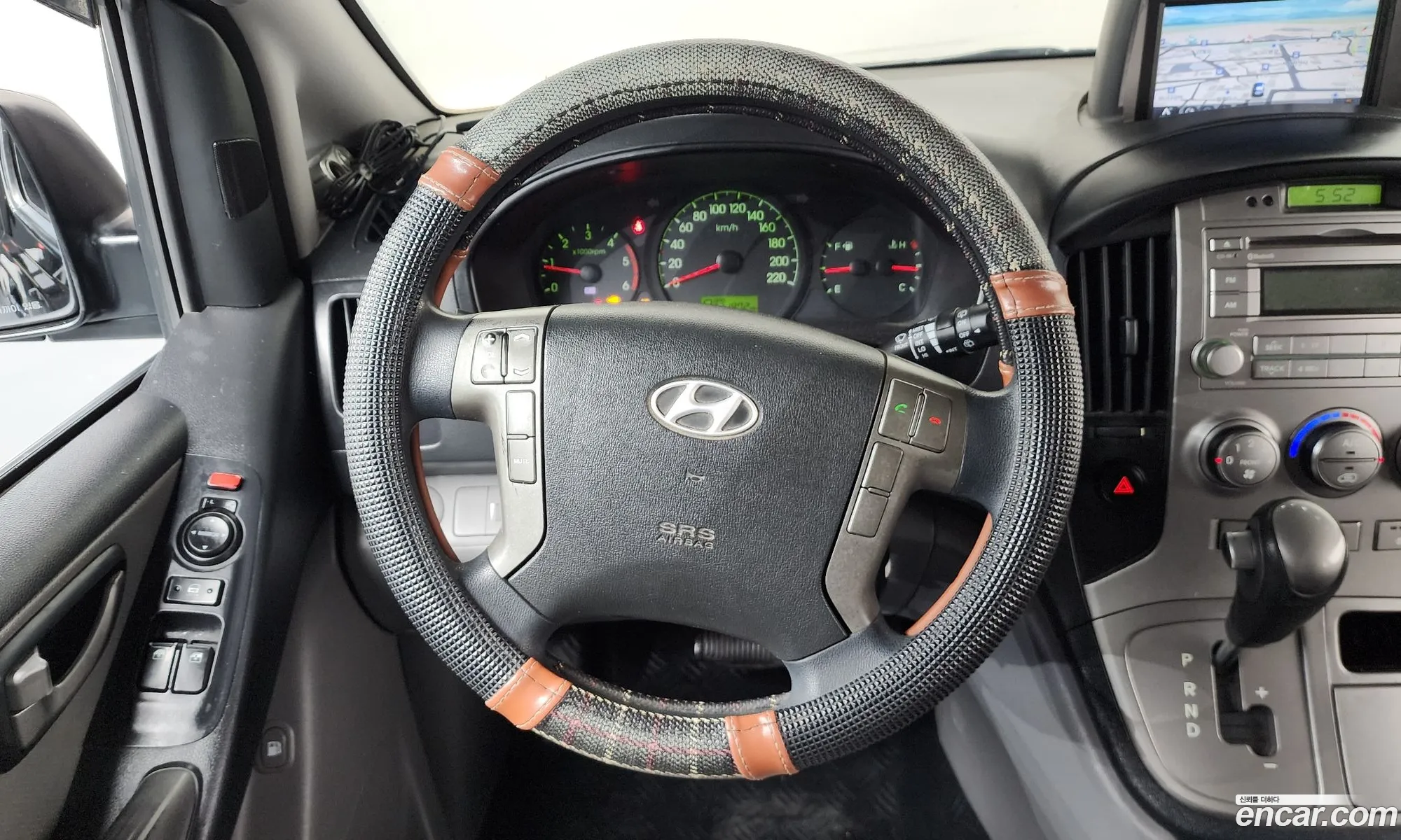 Hyundai Grand Starex 2015 — 17