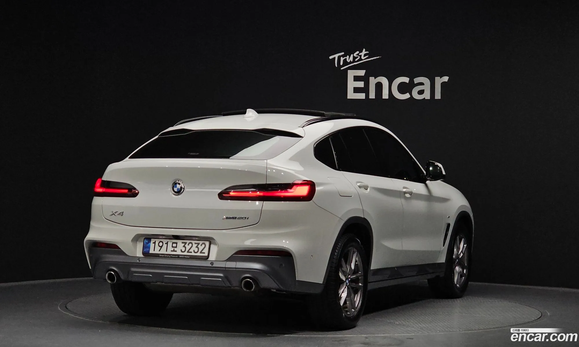 BMW X4 2021 WBA2V9106M9G32905 — 19
