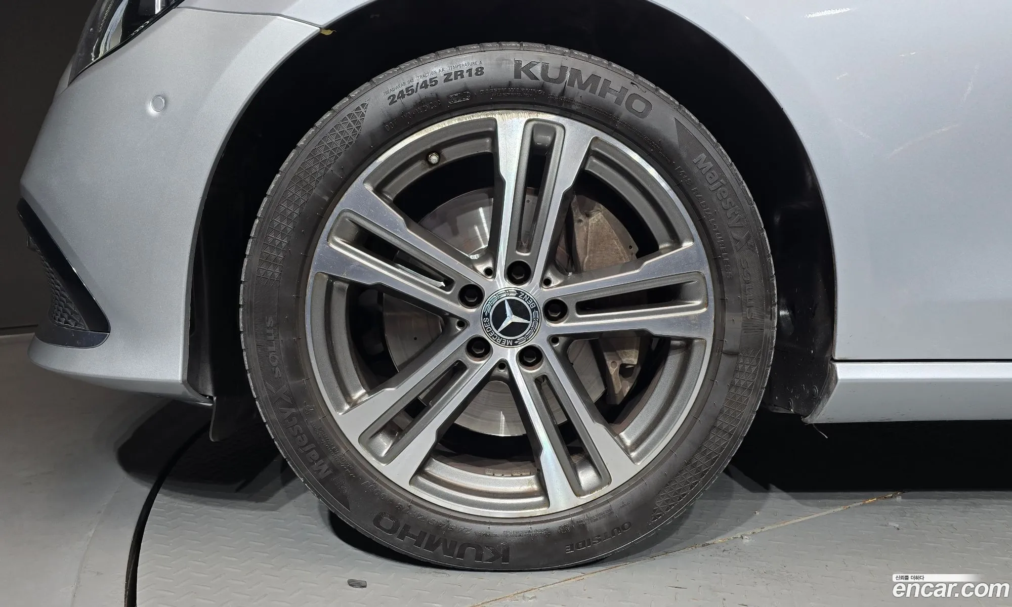Mercedes-Benz E-Class W213 2022 — 9
