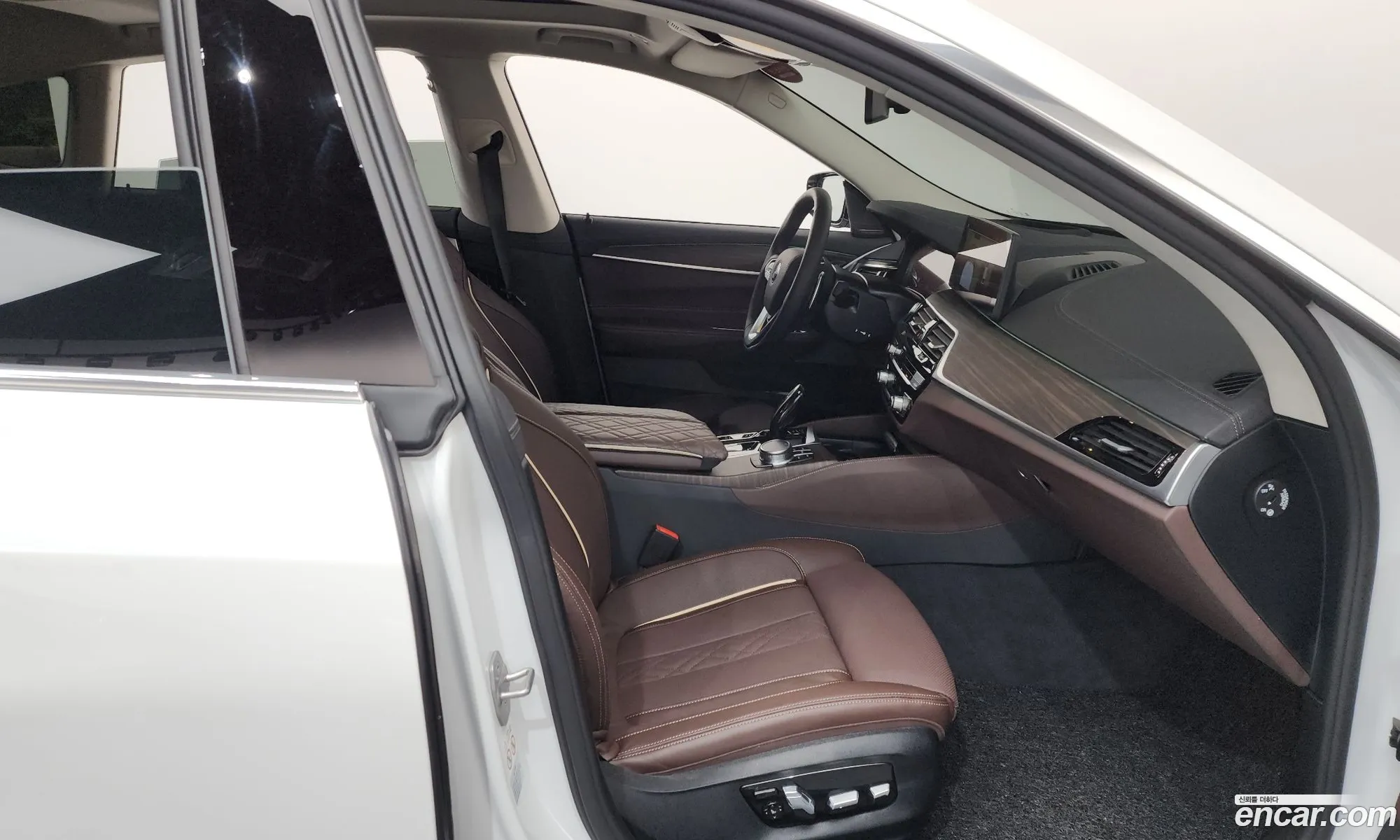 BMW 6 Series GT 2024 — 20