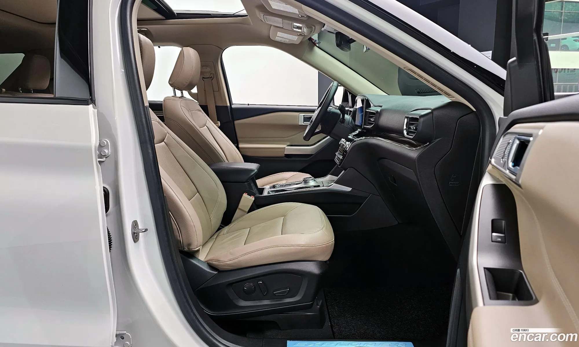 Ford Explorer 6th Gen 2022 1FMSK8FH8NGA51982 — 14