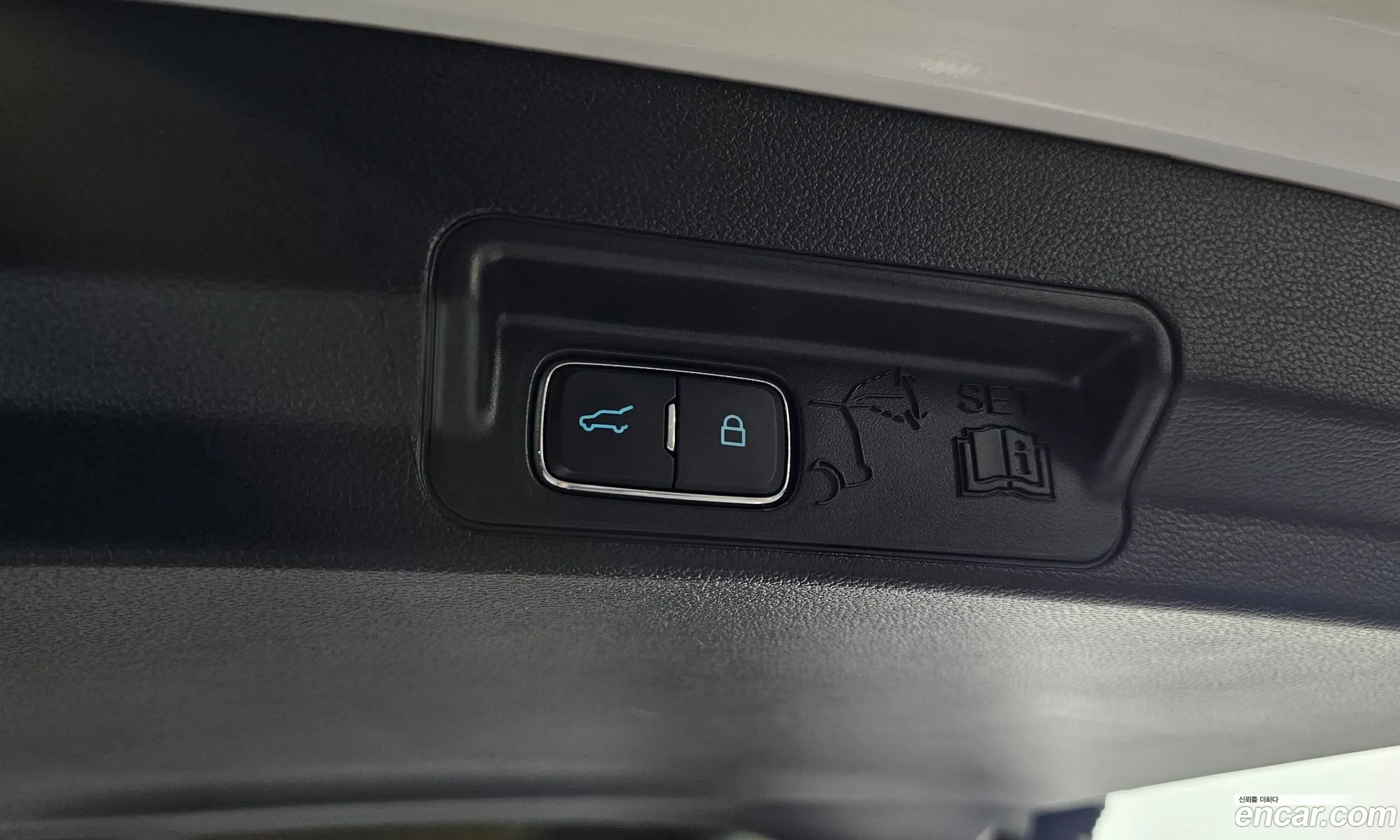 Ford Explorer 6th Gen 2022 1FMSK8FH8NGA51982 — 19