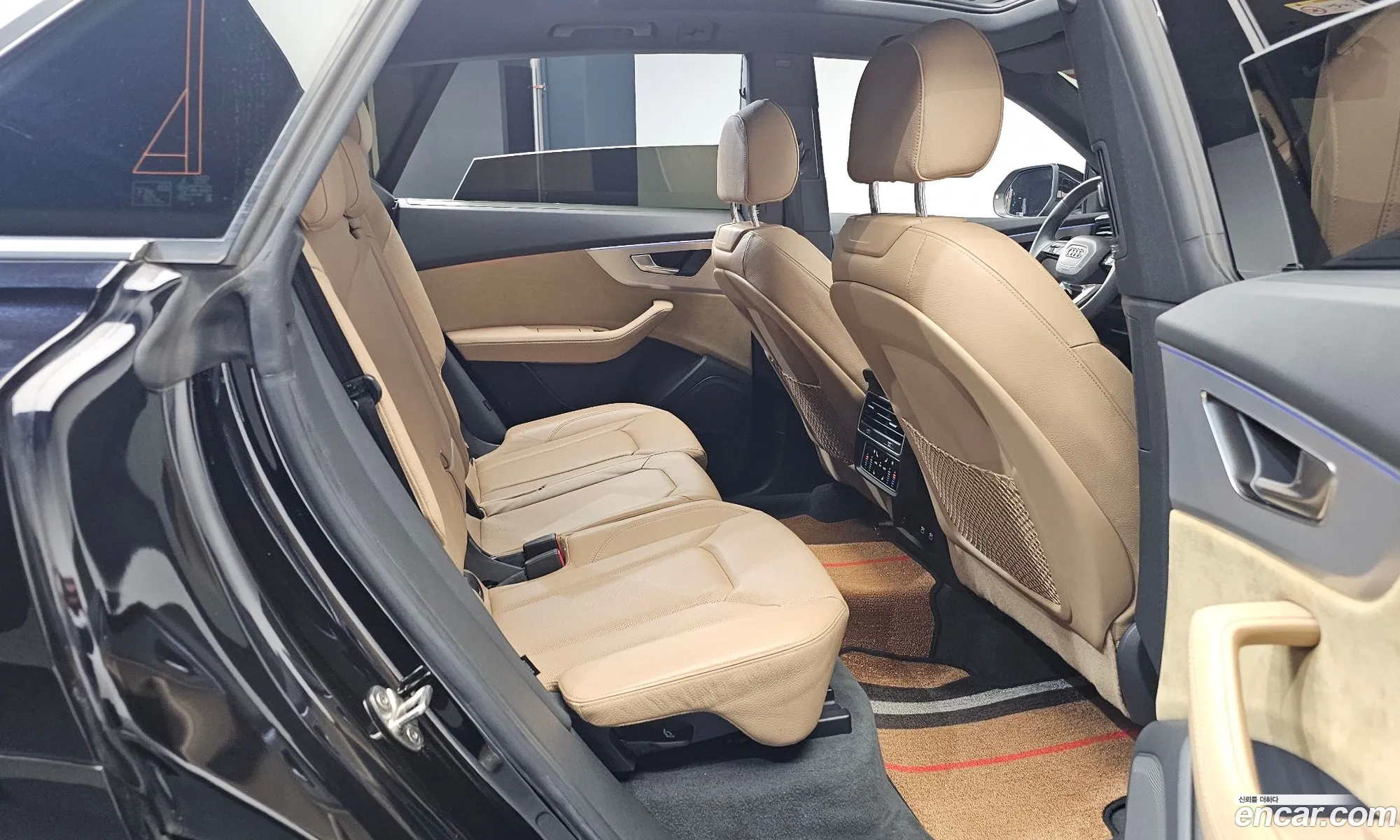 Audi Q8 2020 WAUZZZF10MD001064 — 5