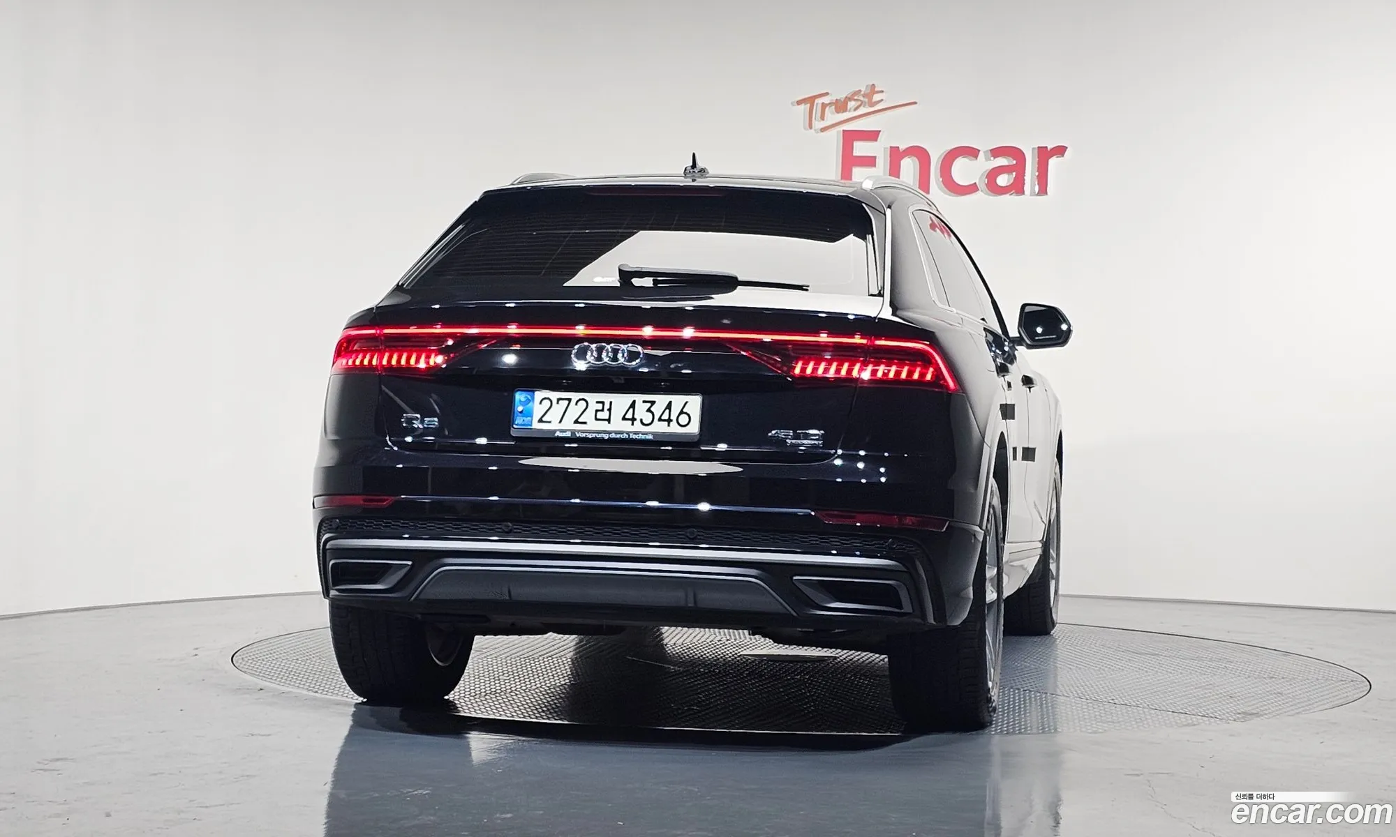 Audi Q8 2020 WAUZZZF10MD001064 — 4