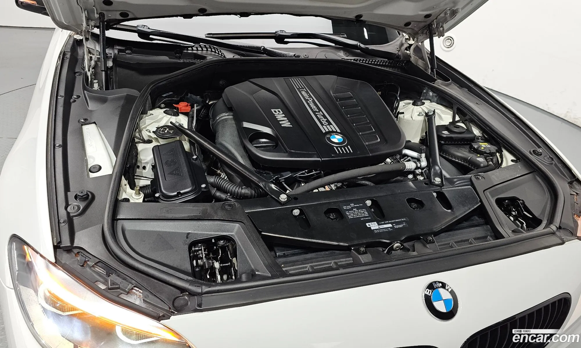BMW 5 Series 2016 WBA5D3107GGV84731 — 15