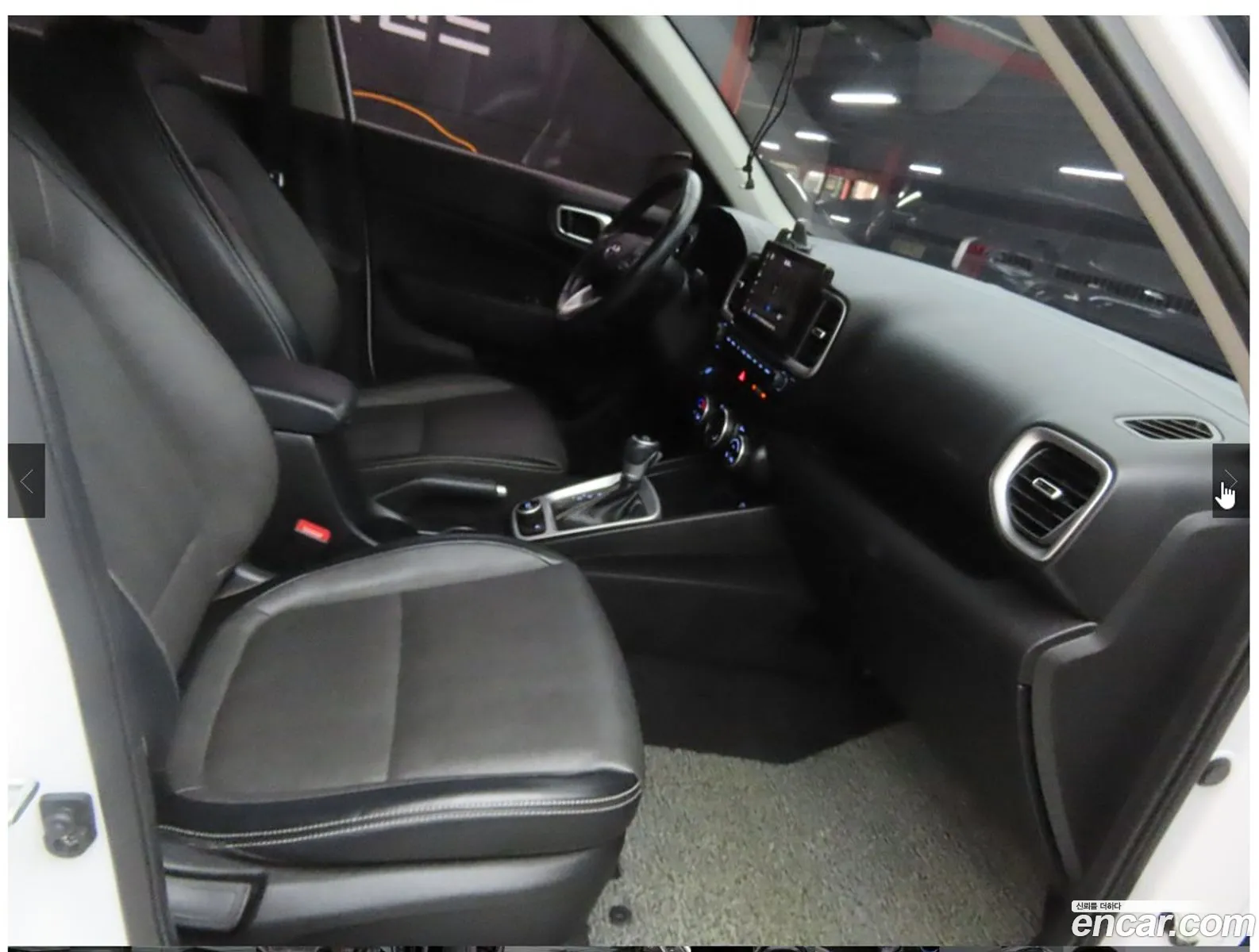 Hyundai Venue 2019 — 9