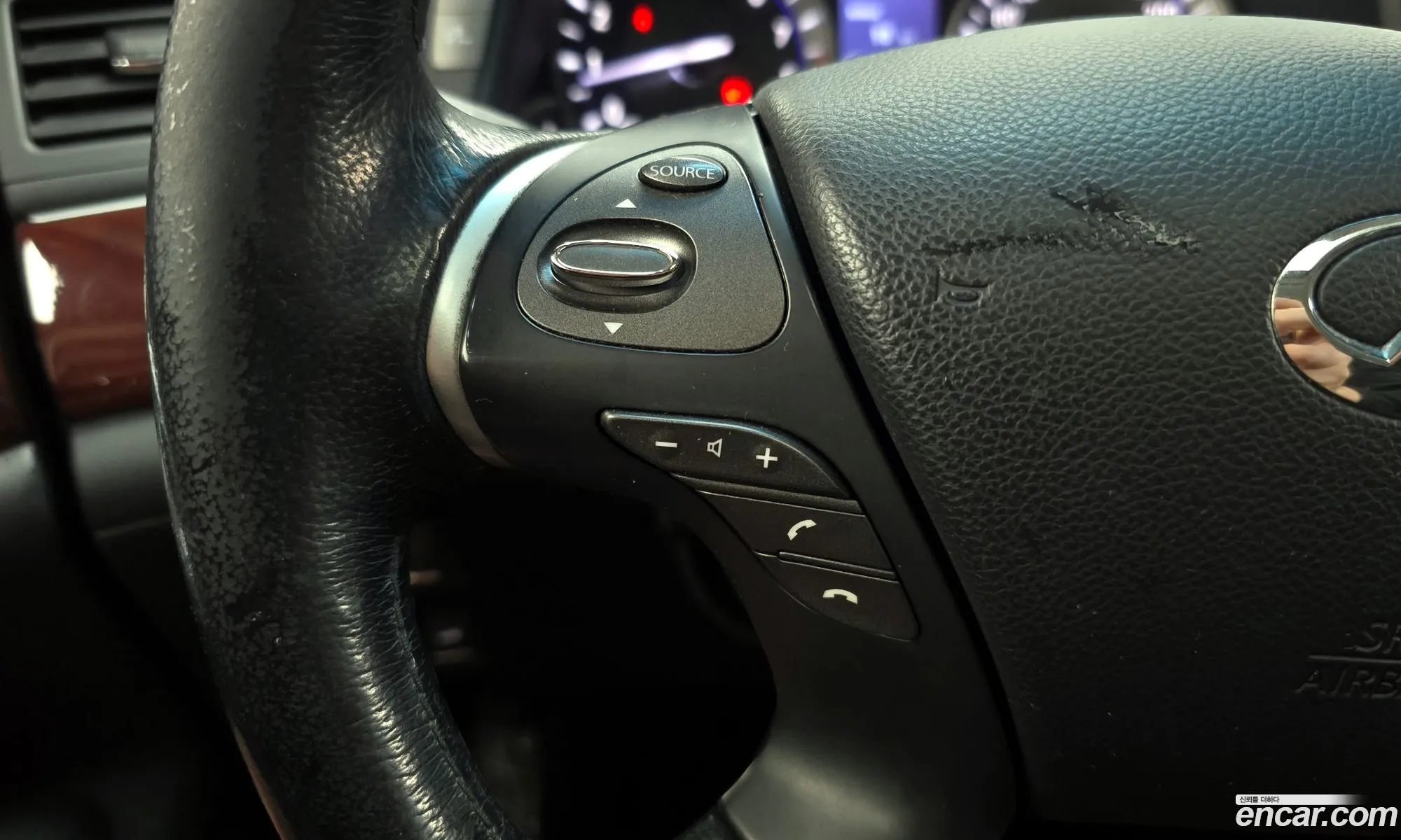 Infiniti M37