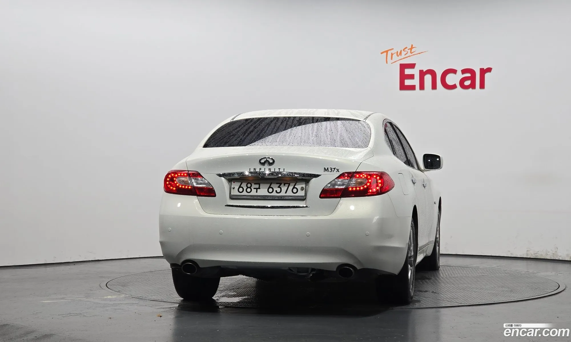 Infiniti M37