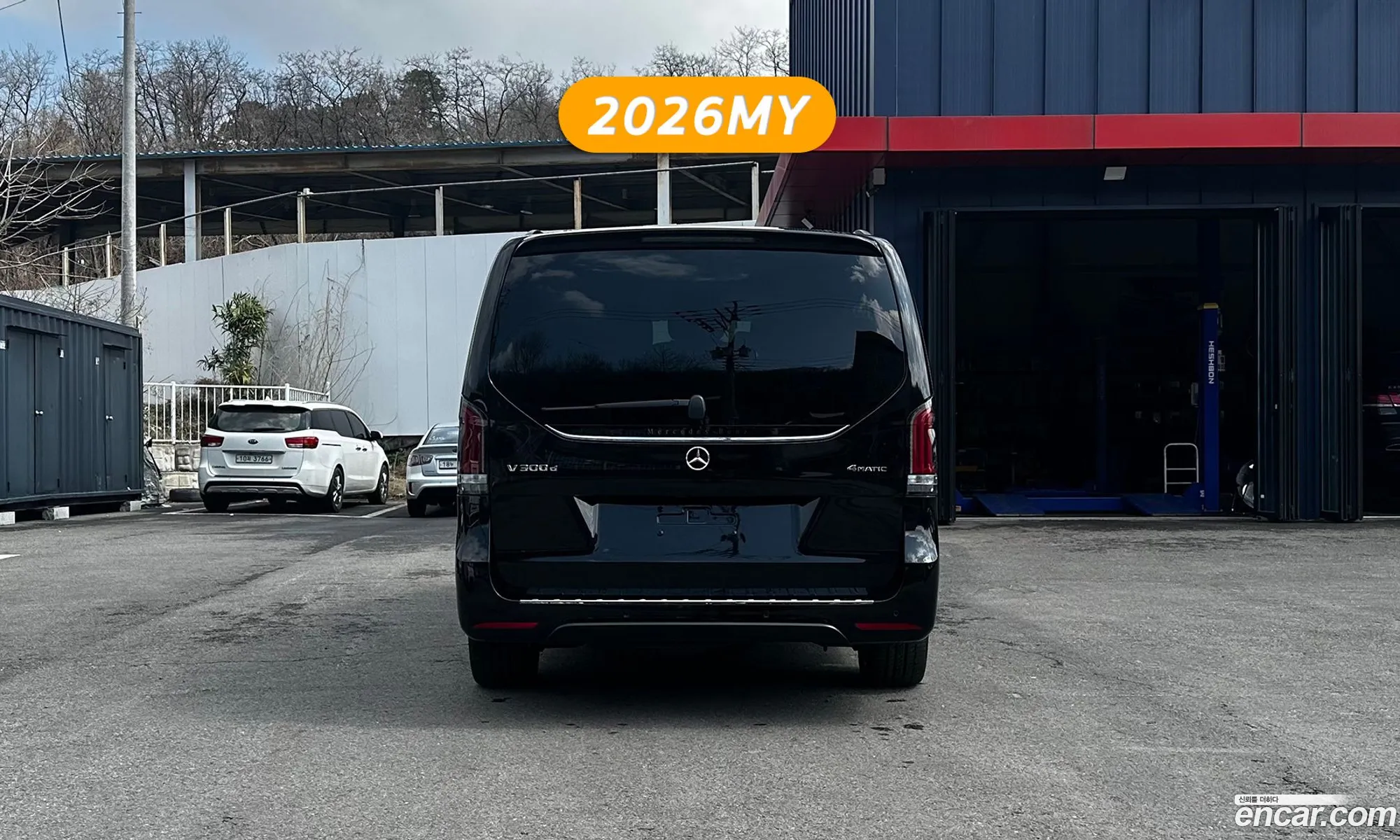 Mercedes-Benz V-Class 2025 — 9