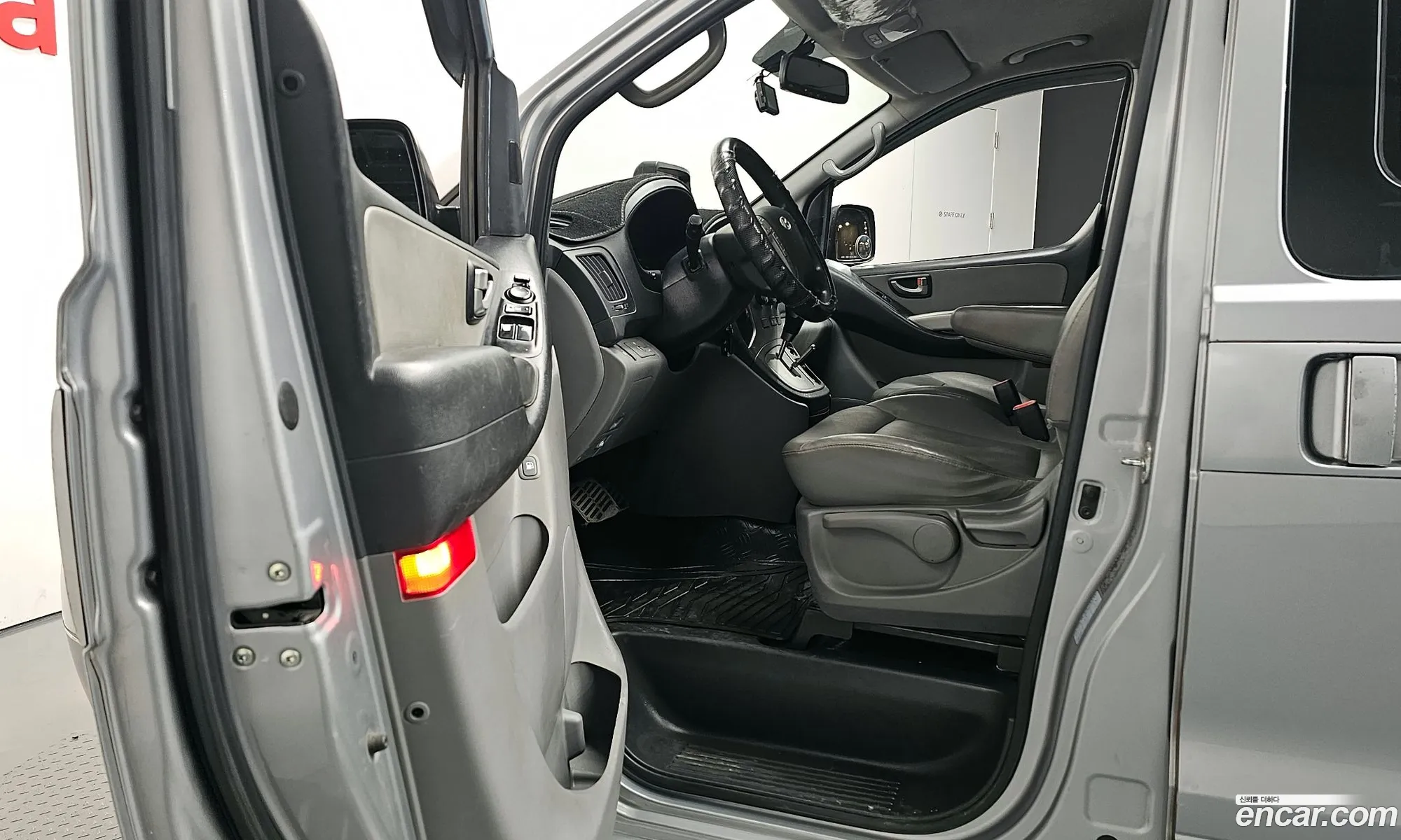 Hyundai Grand Starex 2014 — 3