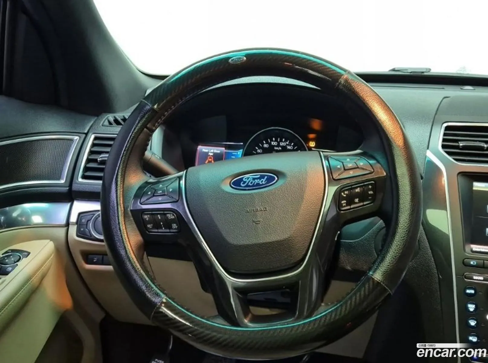 Ford Explorer 2015 — 9