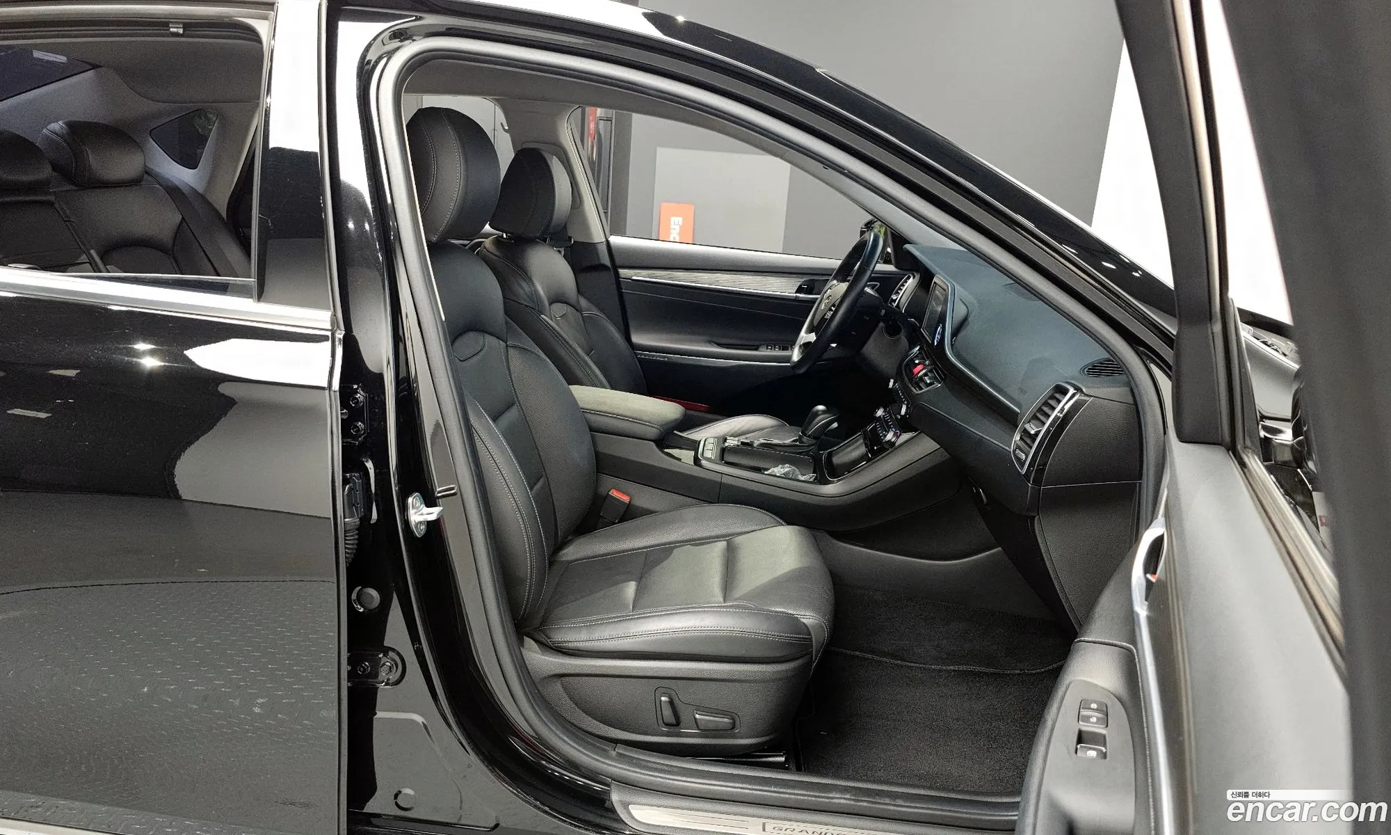 Hyundai Grandeur IG 2018 — 12