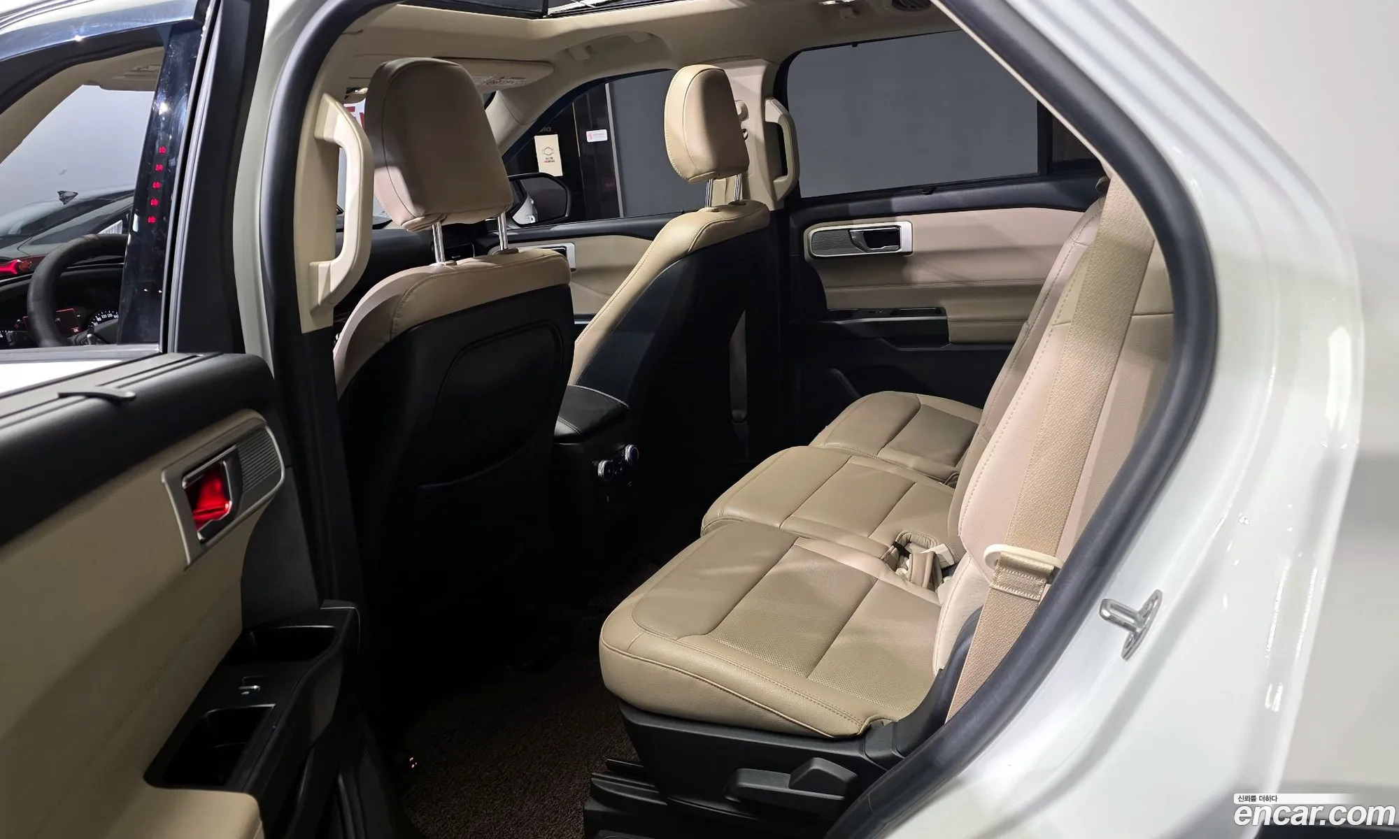 Ford Explorer 6th Gen 2020 1FMSK8FH5LGB88200 — 11