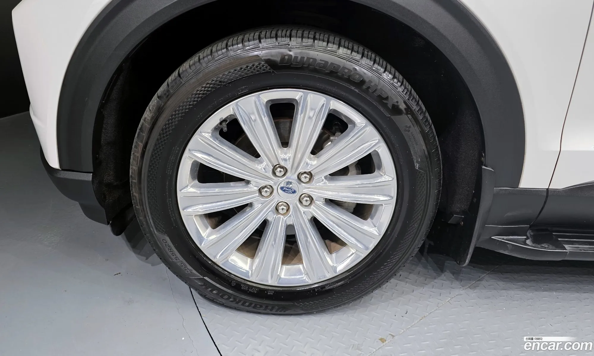 Ford Explorer 6th Gen 2020 1FMSK8FH5LGB88200 — 2