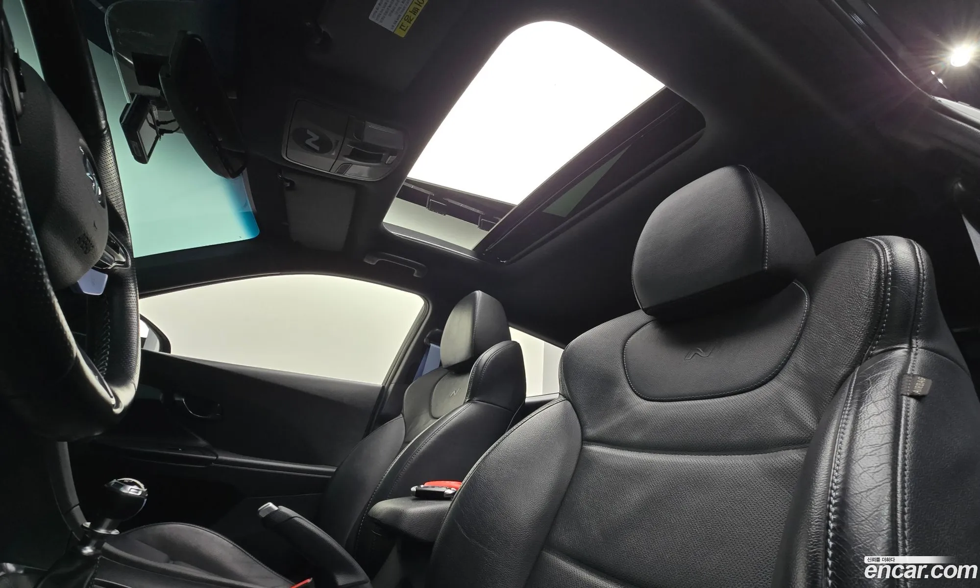 Hyundai Veloster 2019 — 20