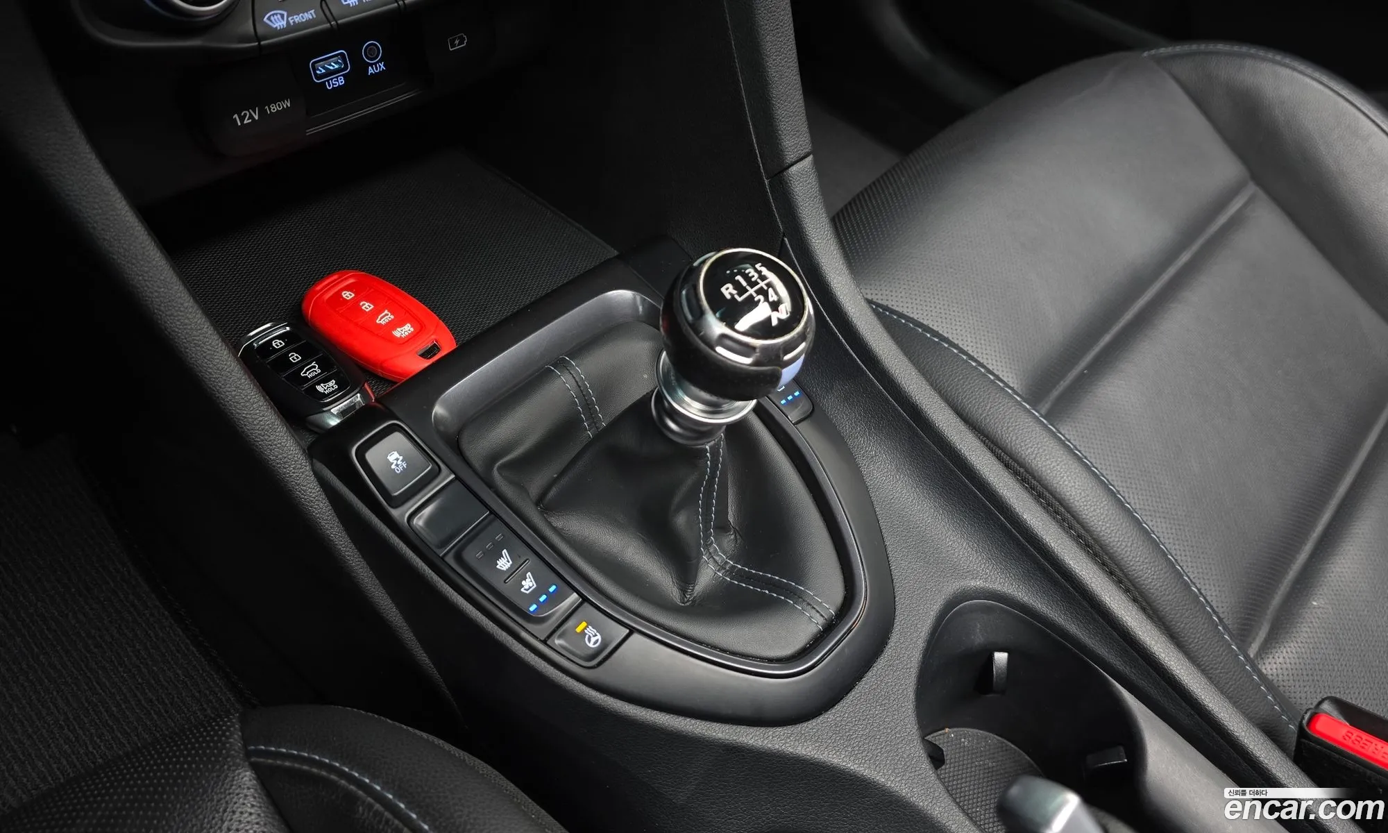 Hyundai Veloster 2019 — 18
