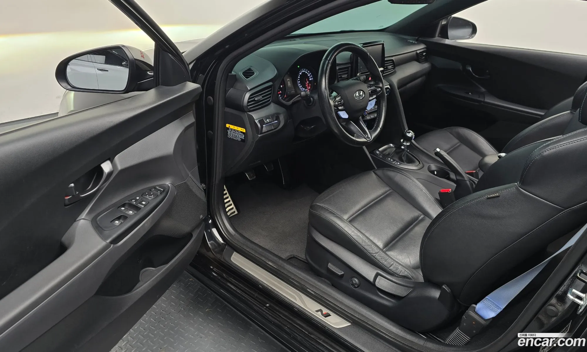 Hyundai Veloster 2019 — 3