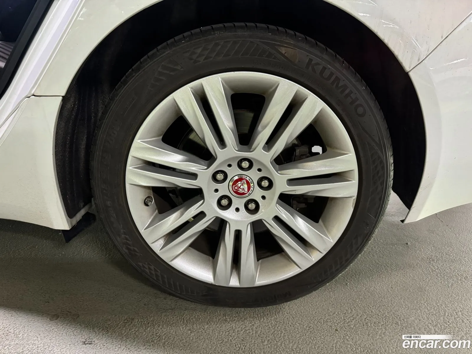 Jaguar XF 2018 — 5