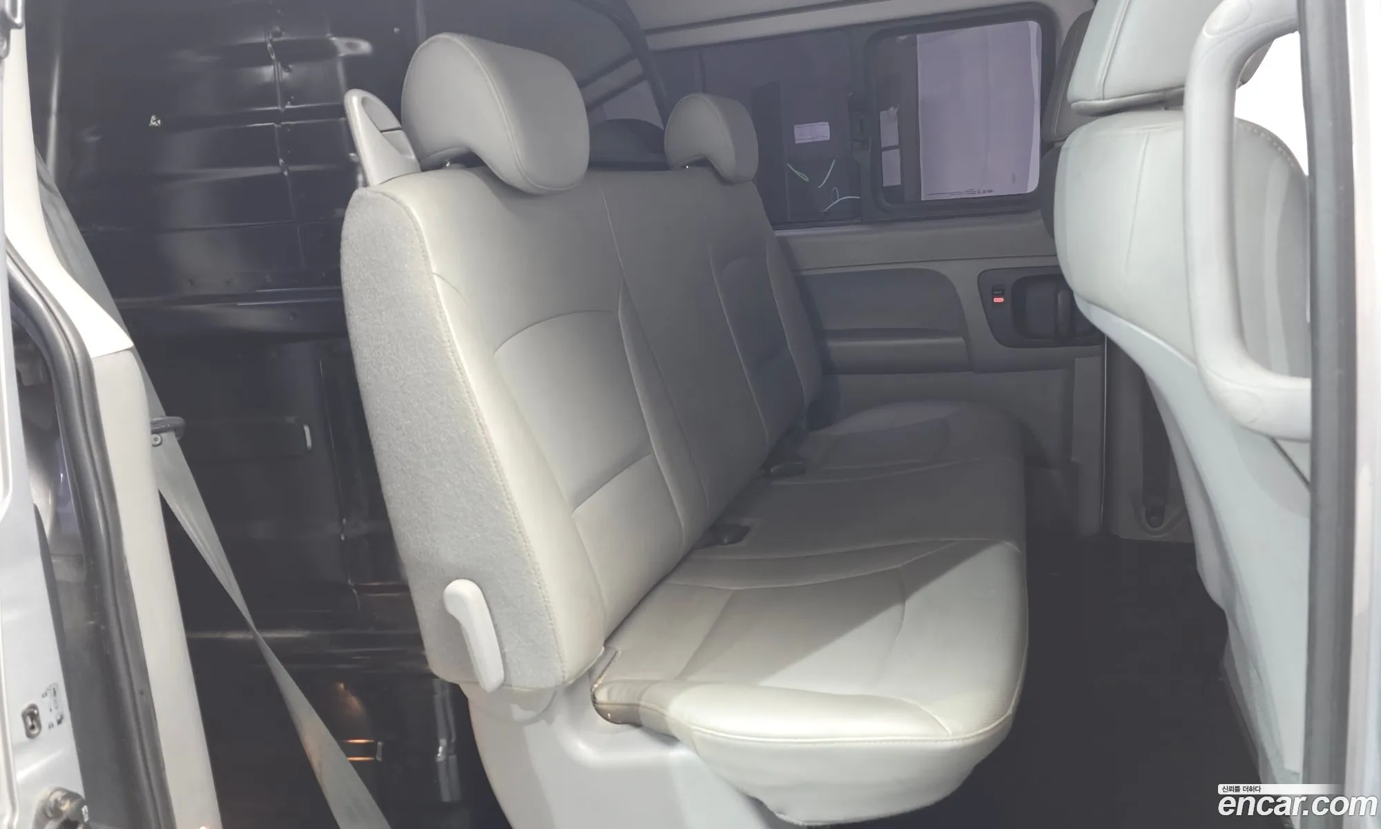 Hyundai Grand Starex 2018 — 11