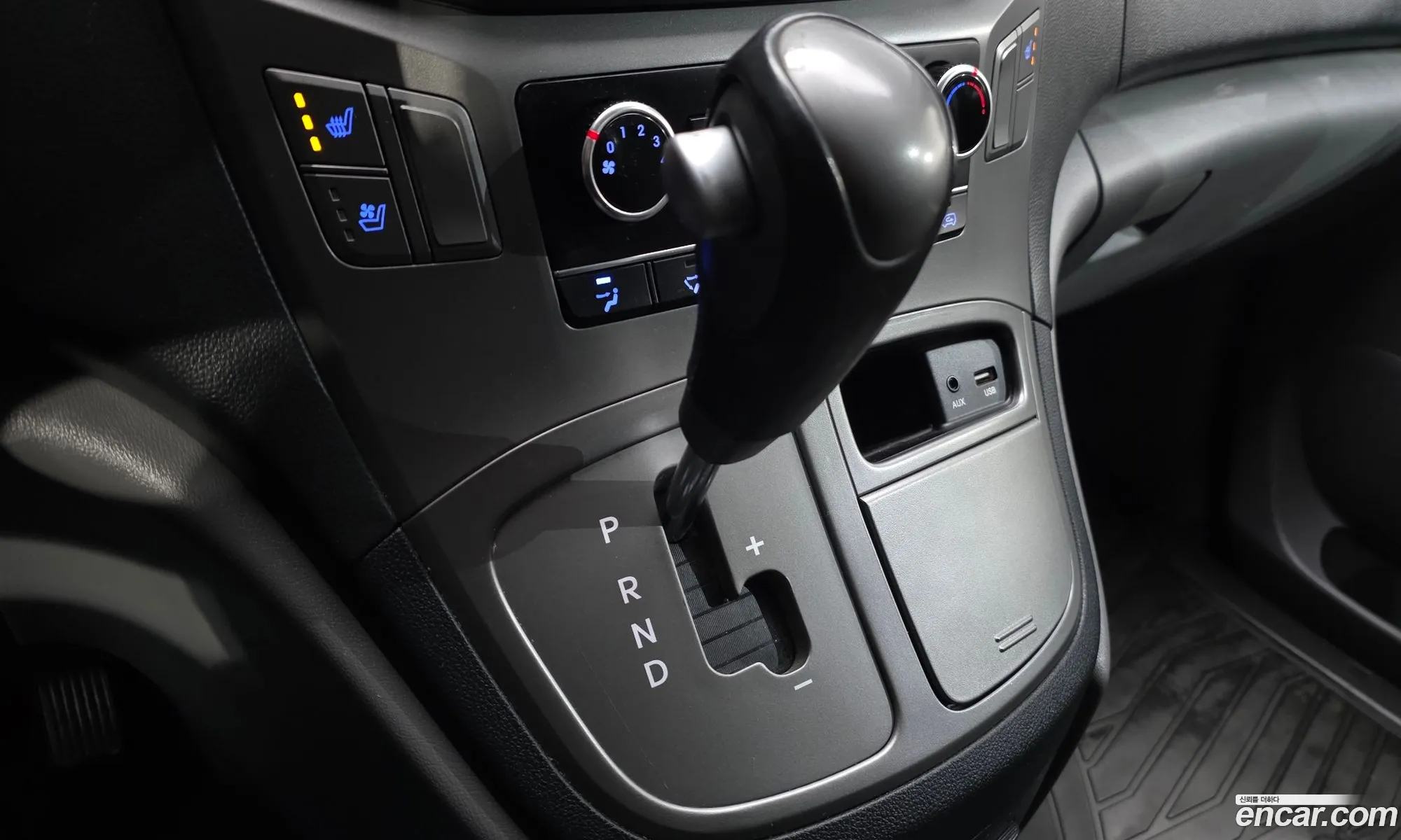Hyundai Grand Starex 2018 — 10