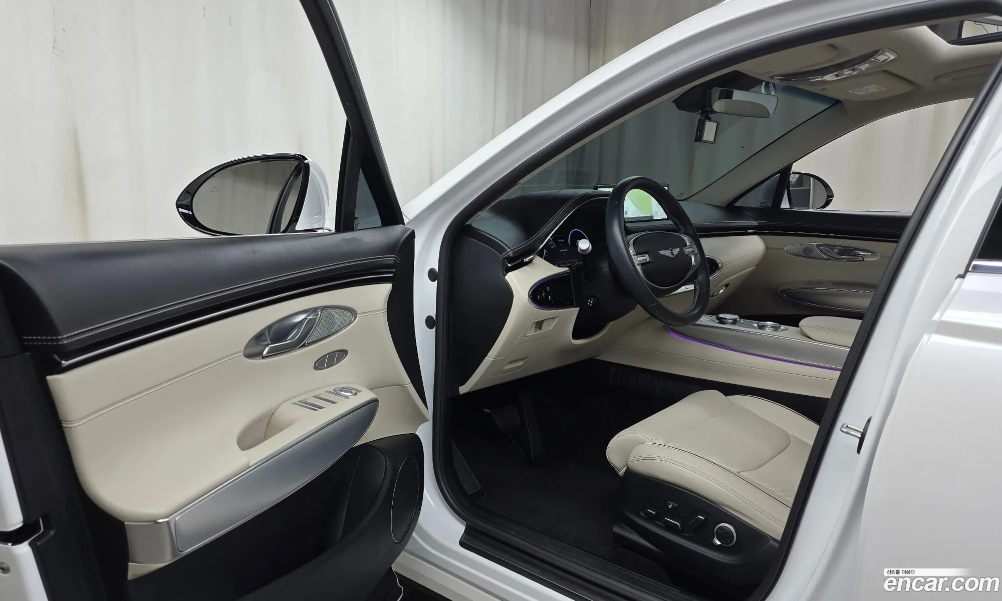 Genesis GV70 2021 — 13