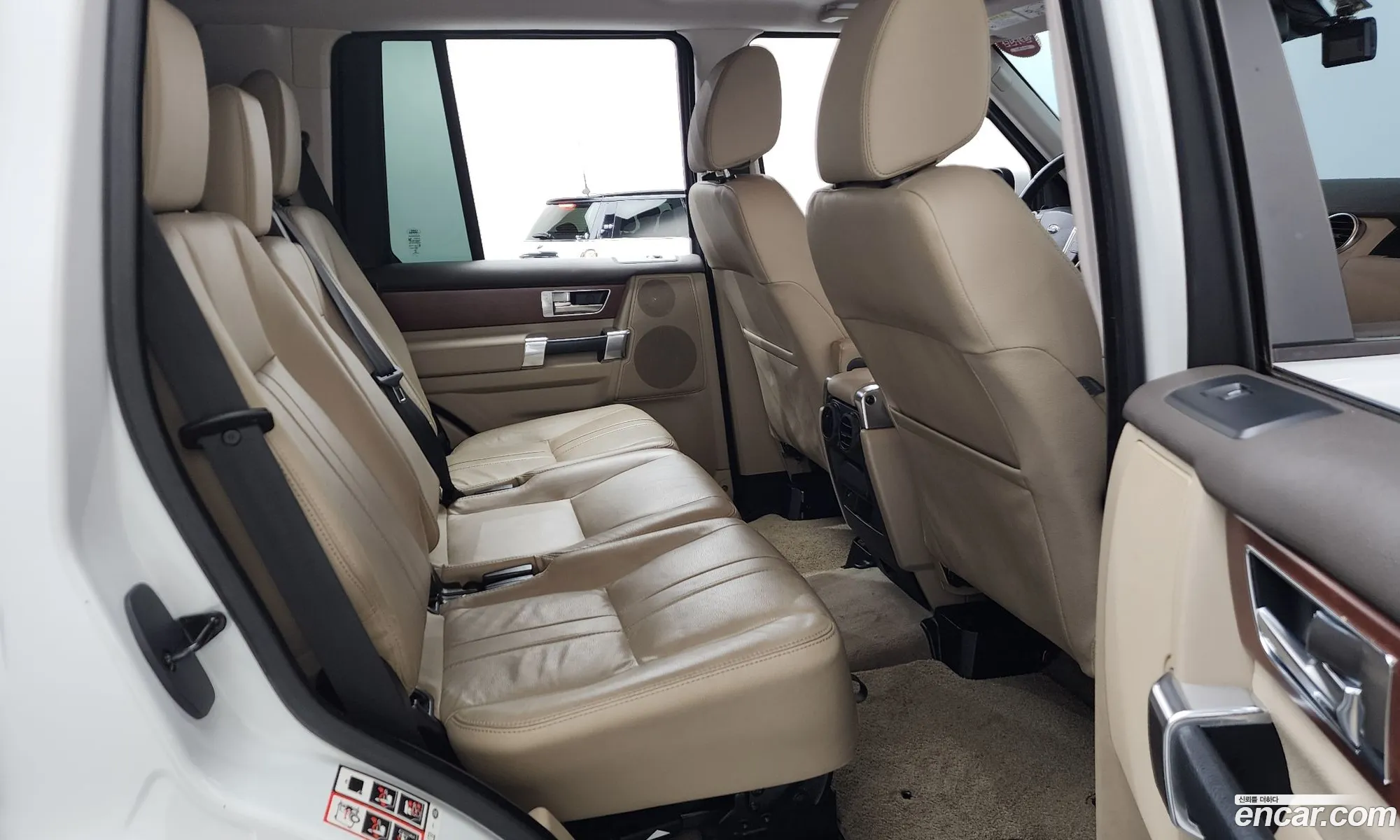 Land Rover Discovery 4 2016 — 11
