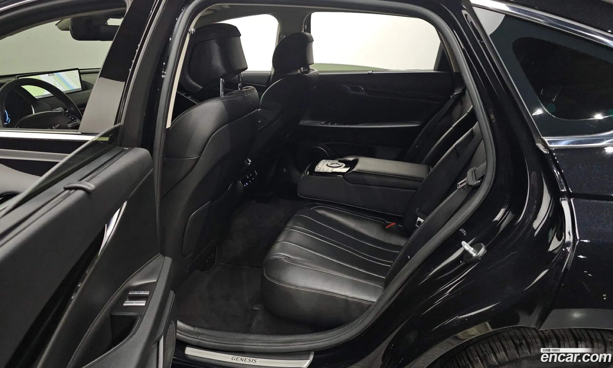 Genesis G80 2022 KMTGB41CDNU138190 — 5
