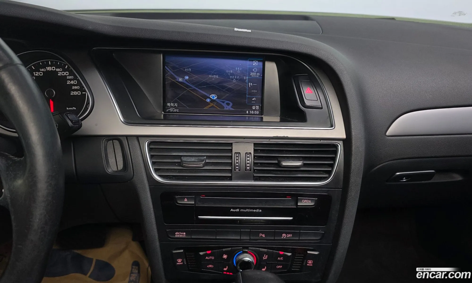 Audi A4 2015 WAUZZZ8K8FA048241 — 16