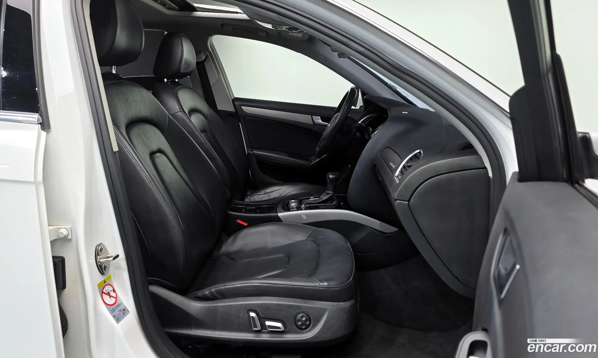 Audi A4 2015 WAUZZZ8K8FA048241 — 2