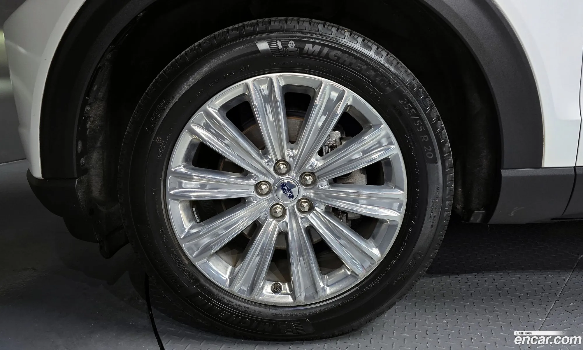 Ford Explorer 6th Gen 2020 1FMSK8FH9LGD07446 — 9