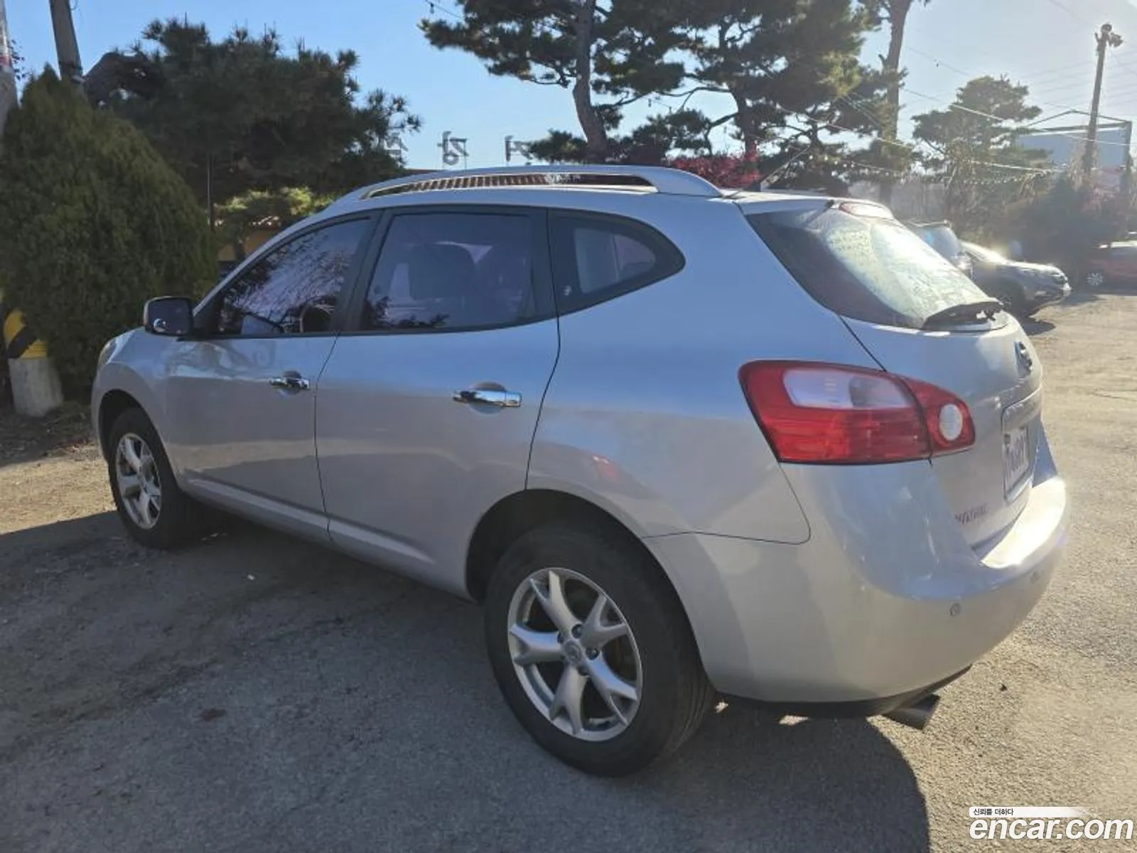 Nissan Rogue 2010 — 2