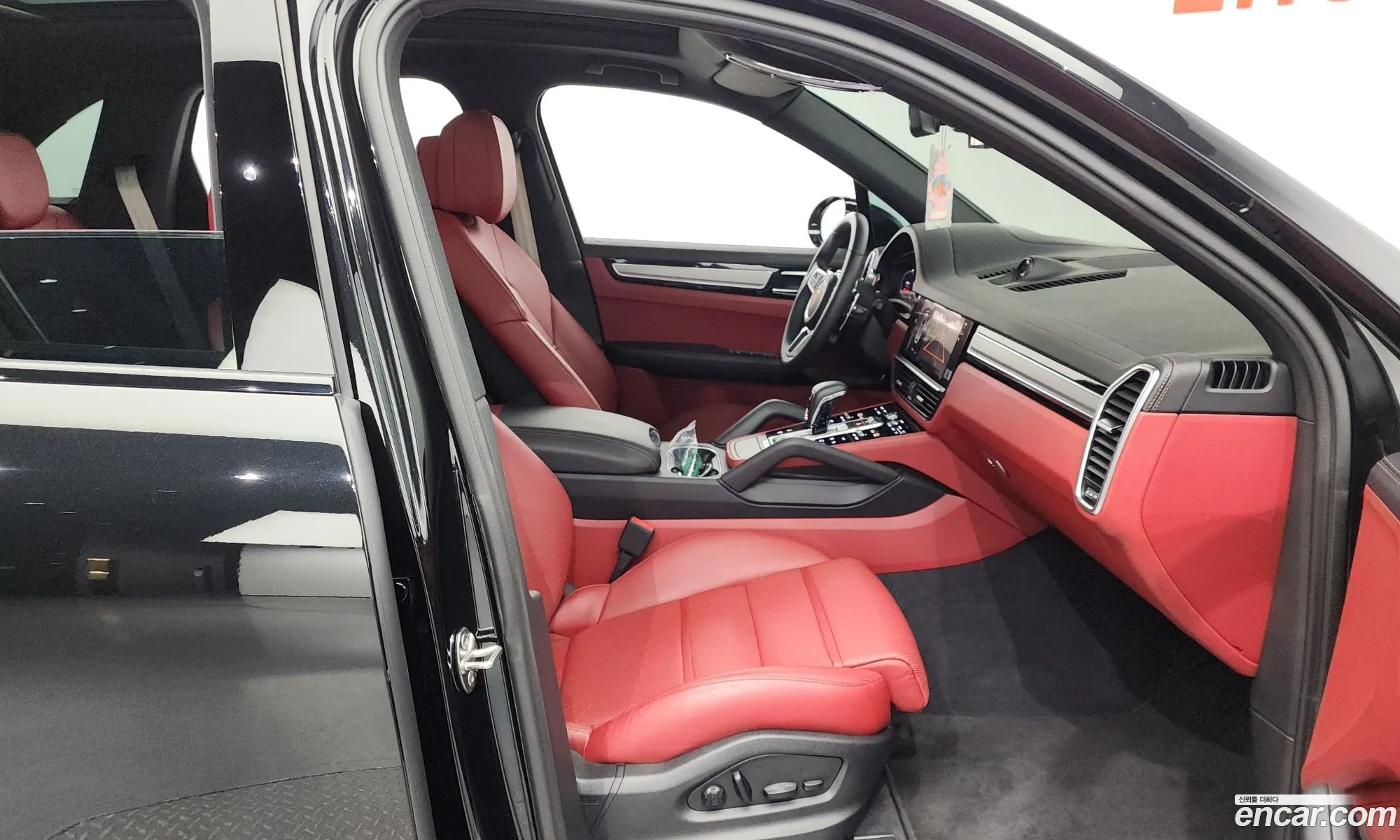 Porsche Cayenne 2023 — 12