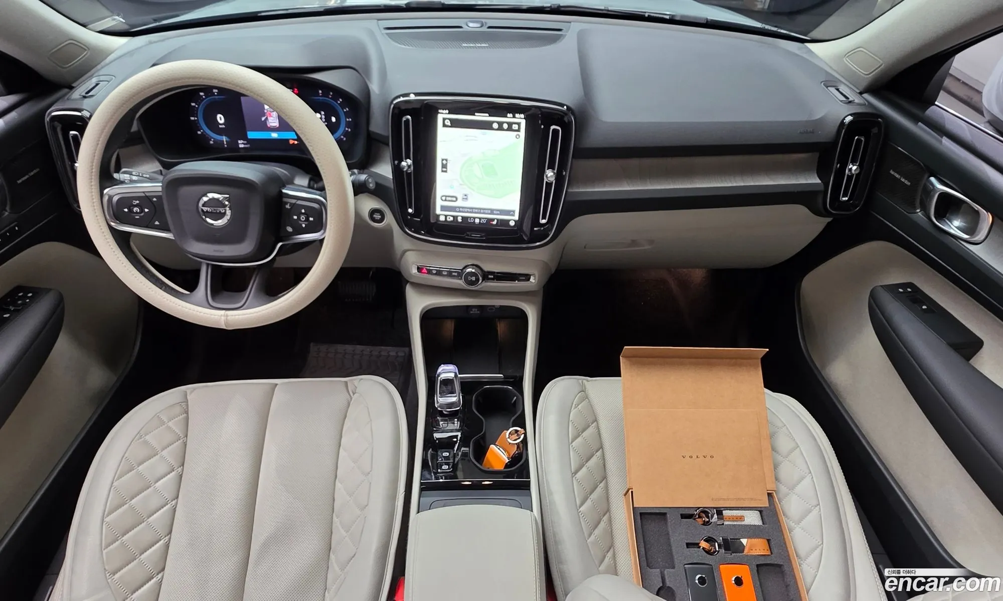 Volvo XC40 2024 — 15