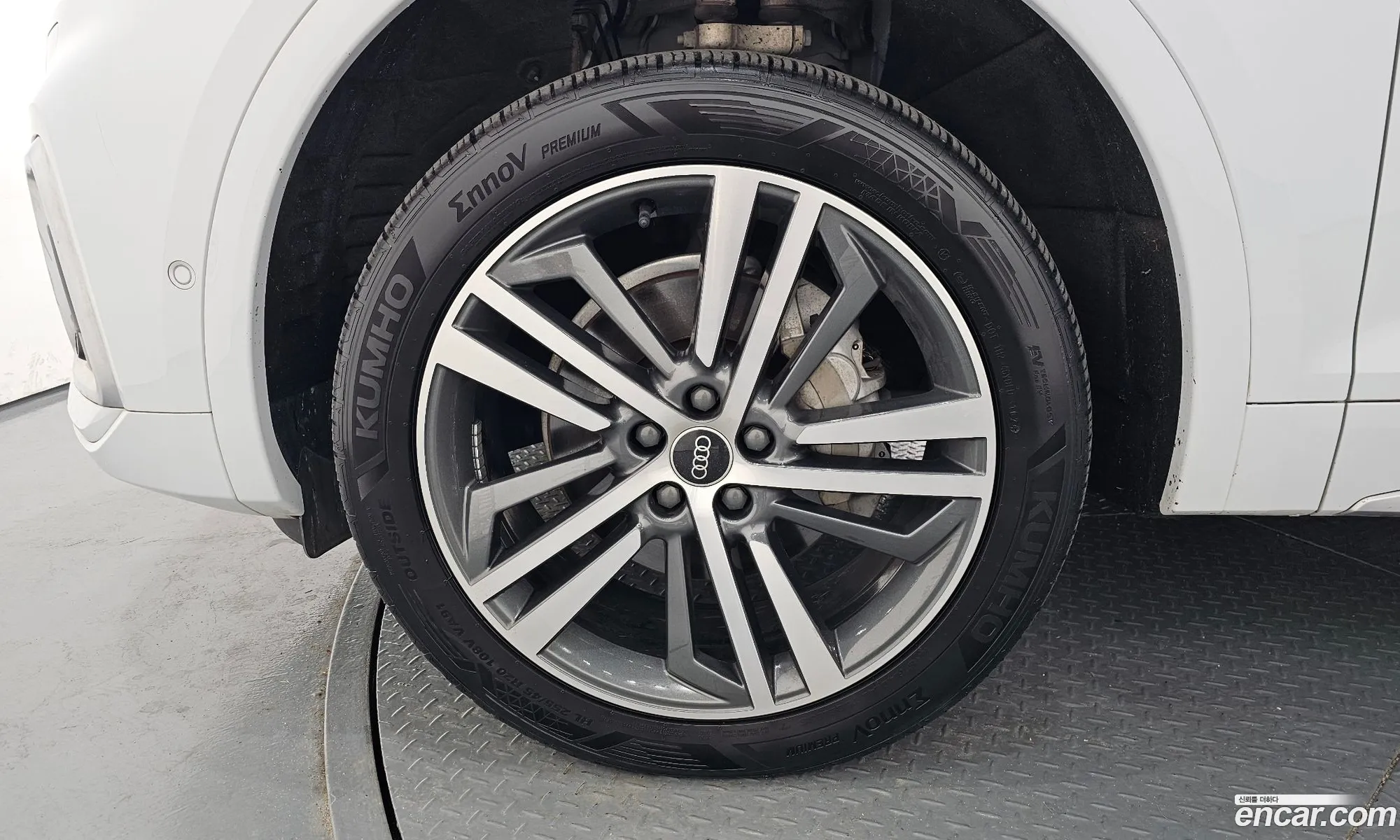 Audi Q5 2021 WAUZZZFY4M2054231 — 11