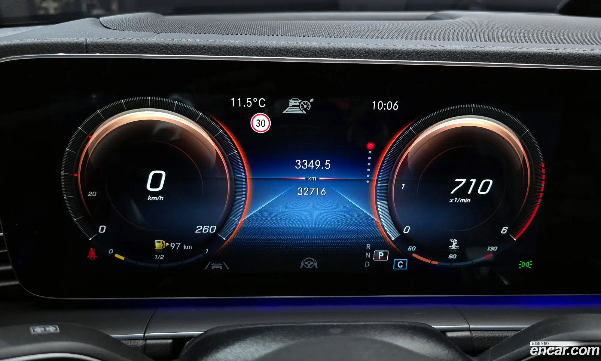 Mercedes-Benz GLE-Class W167 2022 — 13