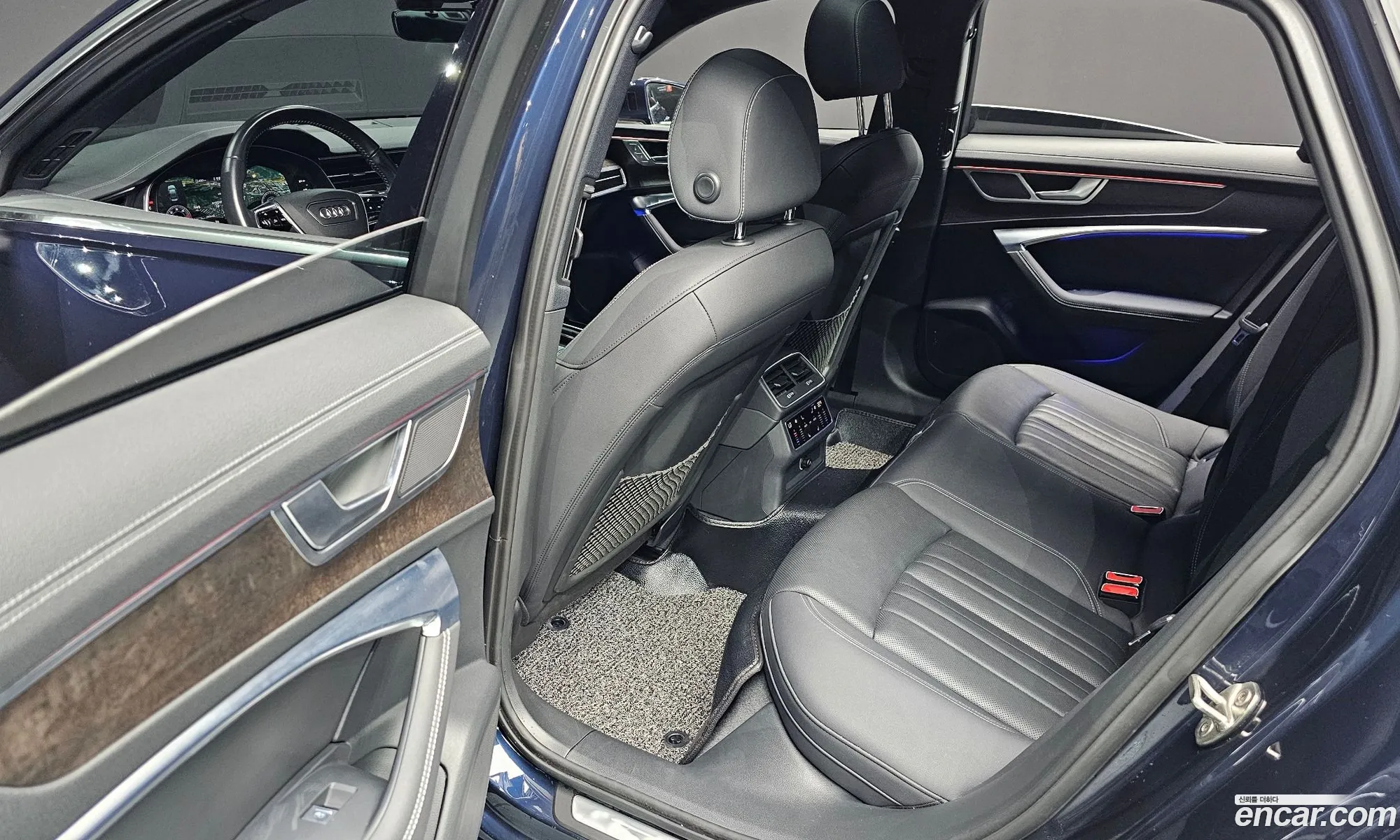 Audi A6 2020 WAUZZZF29LN069770 — 3