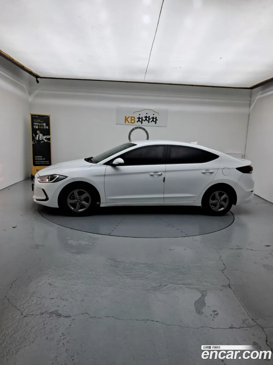 Hyundai Elantra AD 2018 — 4