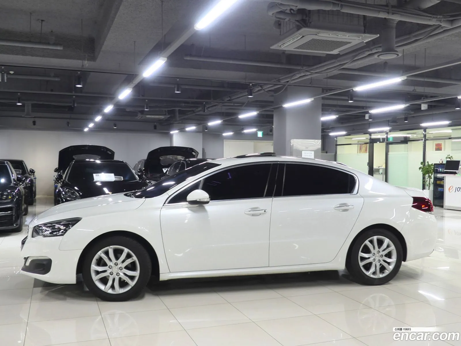 Peugeot 508 2018 — 10
