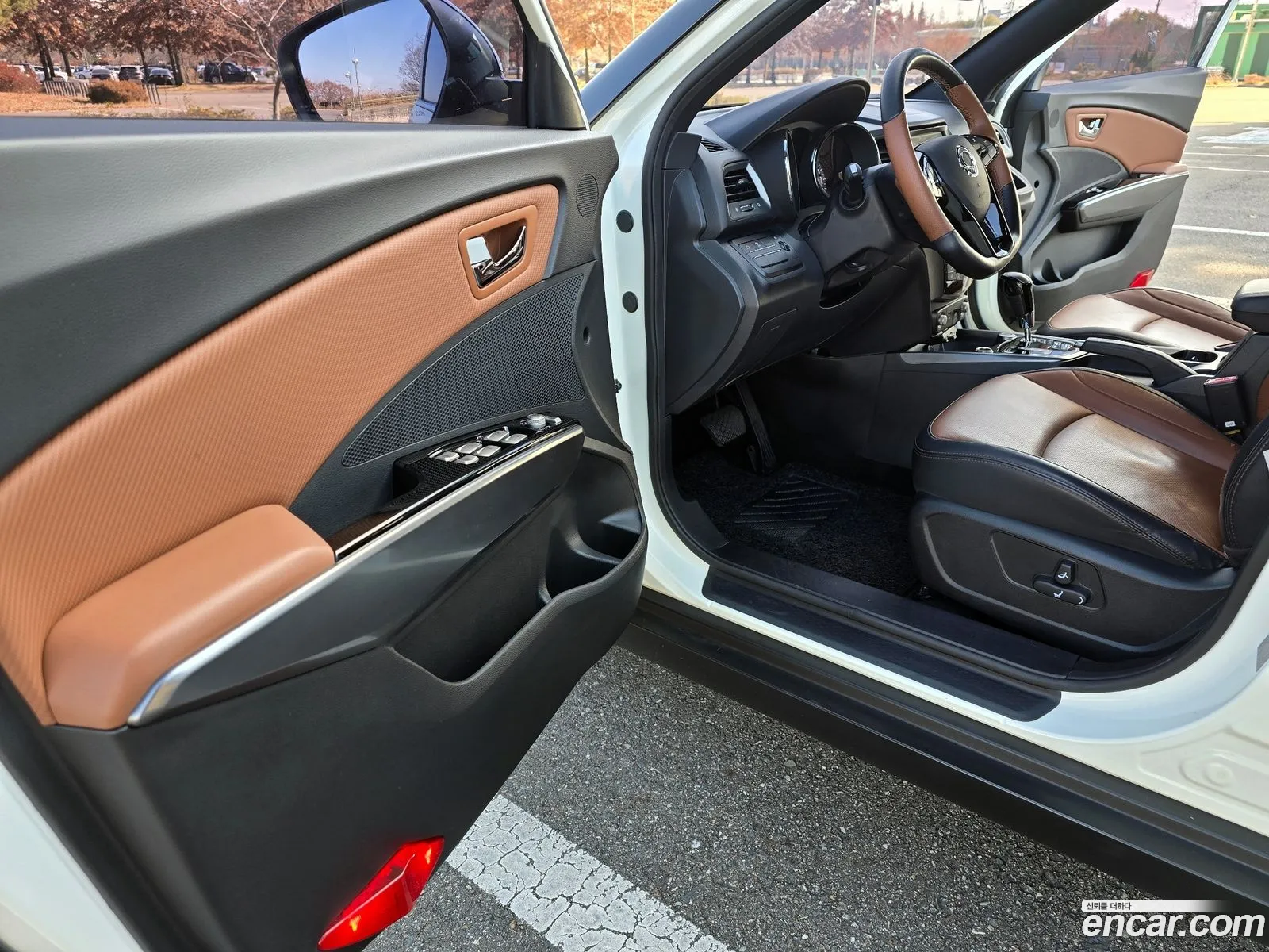 KG Mobility (SsangYong) Tivoli Armour 2017 — 18