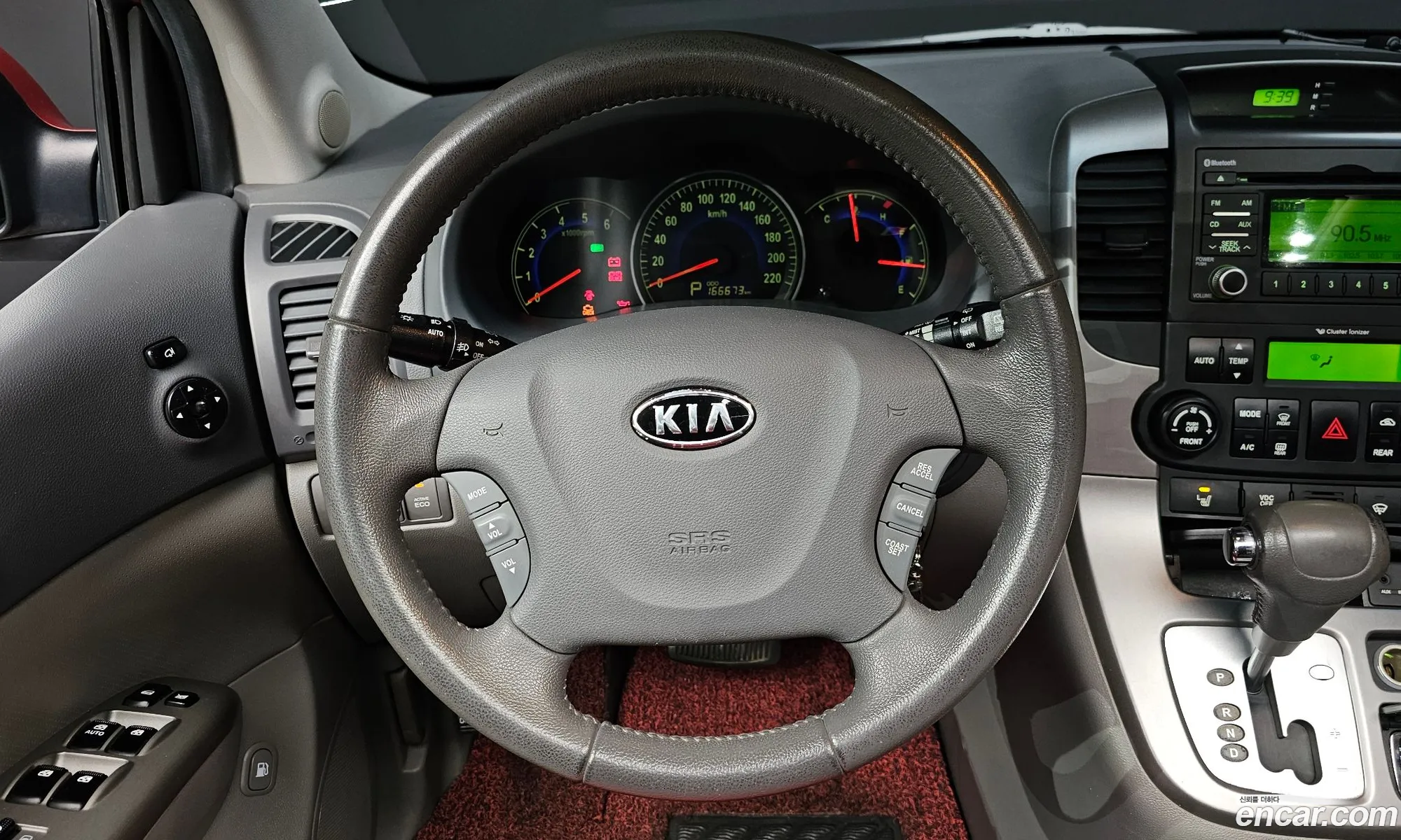 Kia Carnival R 2010 — 10