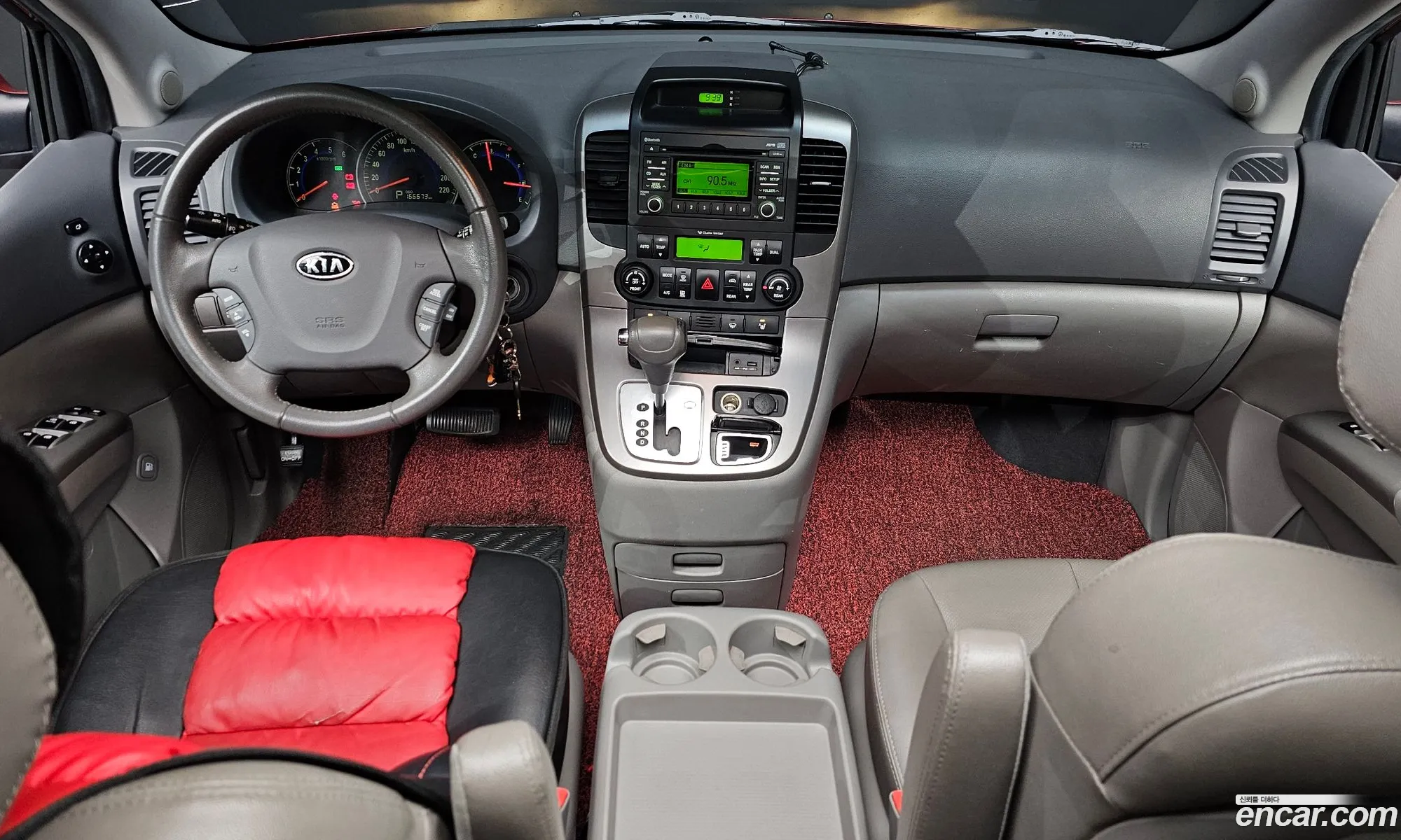 Kia Carnival R 2010 — 5
