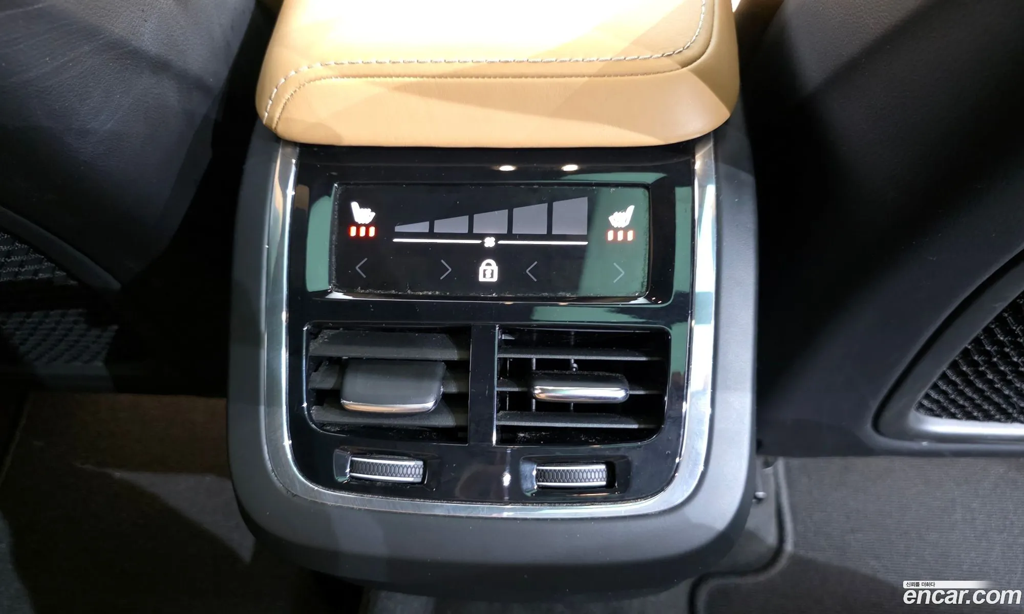 Volvo XC60 2021 — 12