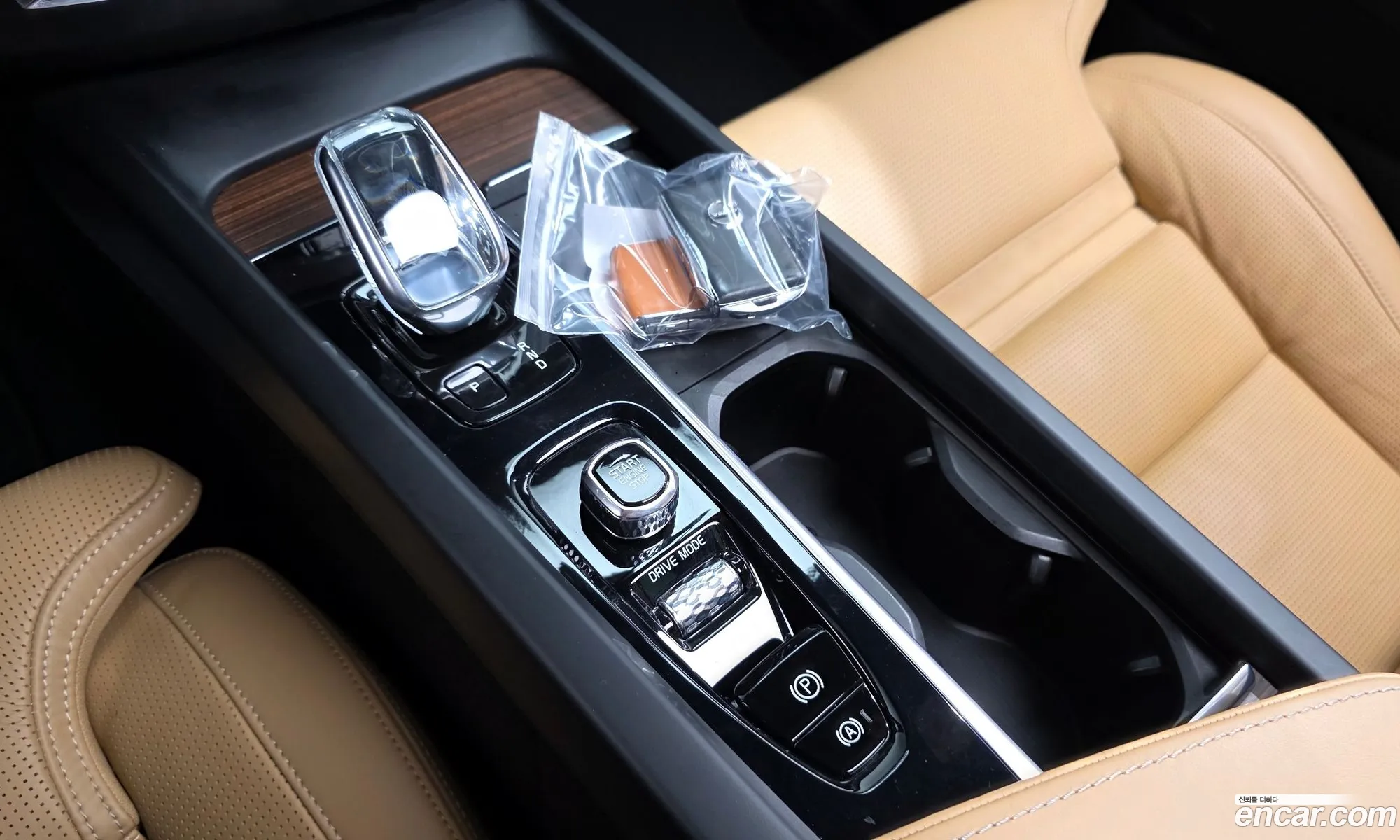 Volvo XC60 2021 — 19