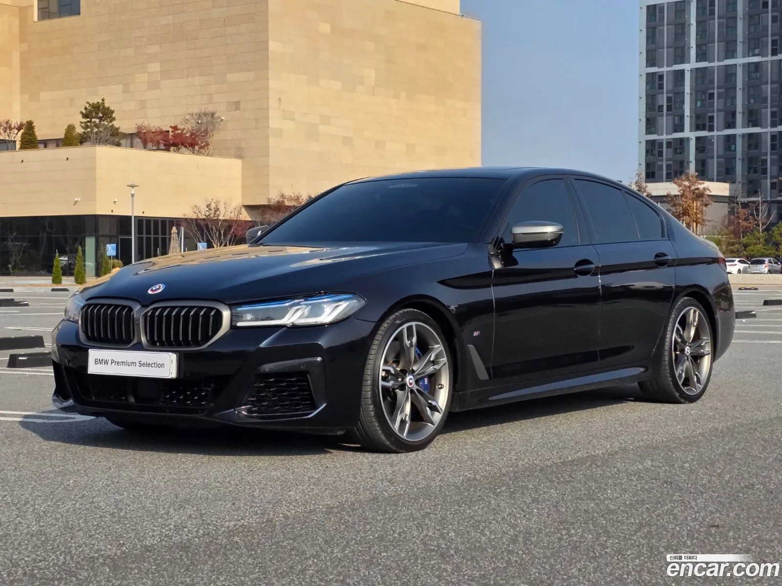 BMW 5 Series 2023 — 19